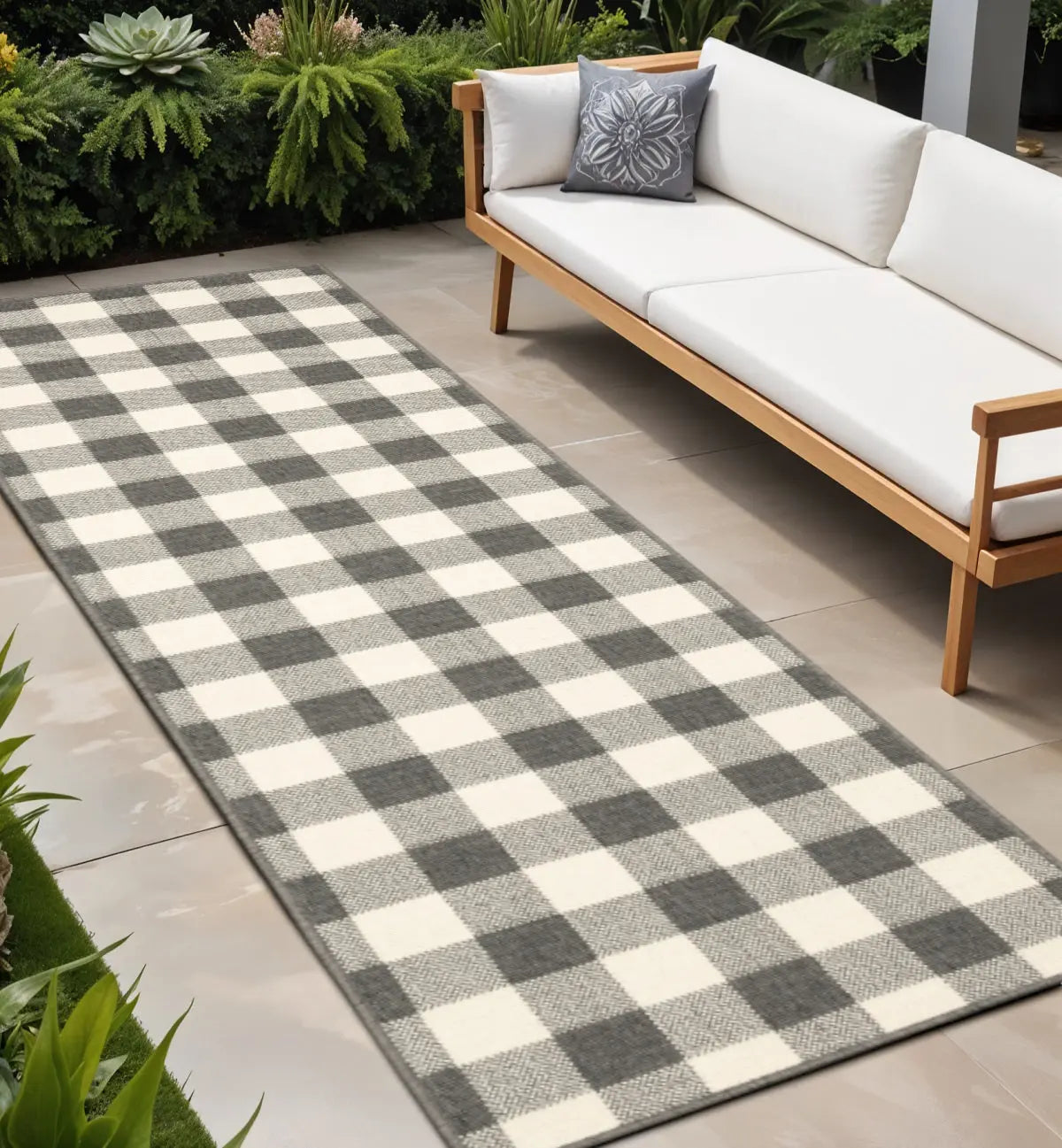 8' Gray And Ivory Indoor Outdoor Runner Rug Homeroots Outdoor