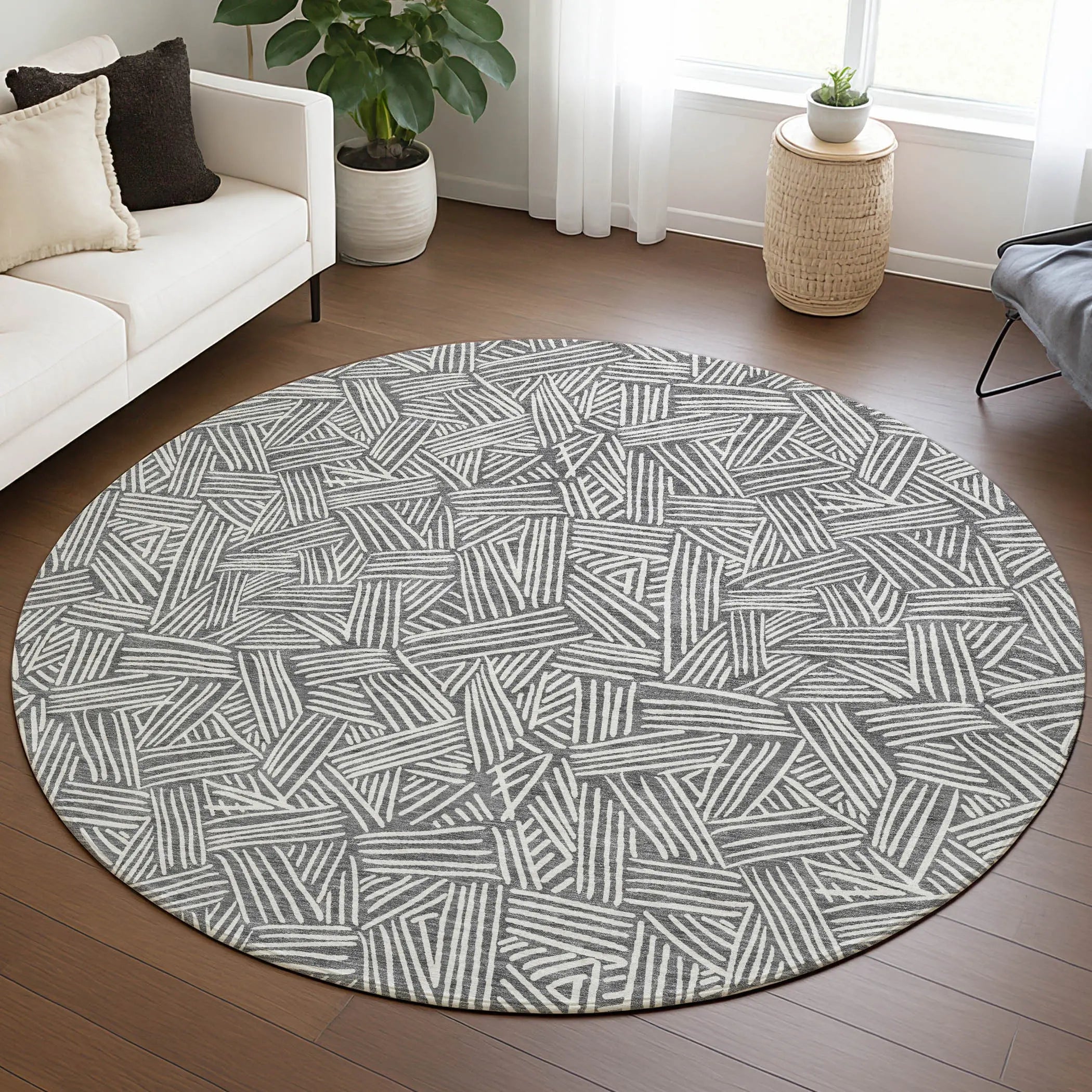 8' Gray And Ivory Round Geometric Washable Indoor Outdoor Area Rug Homeroots Outdoor
