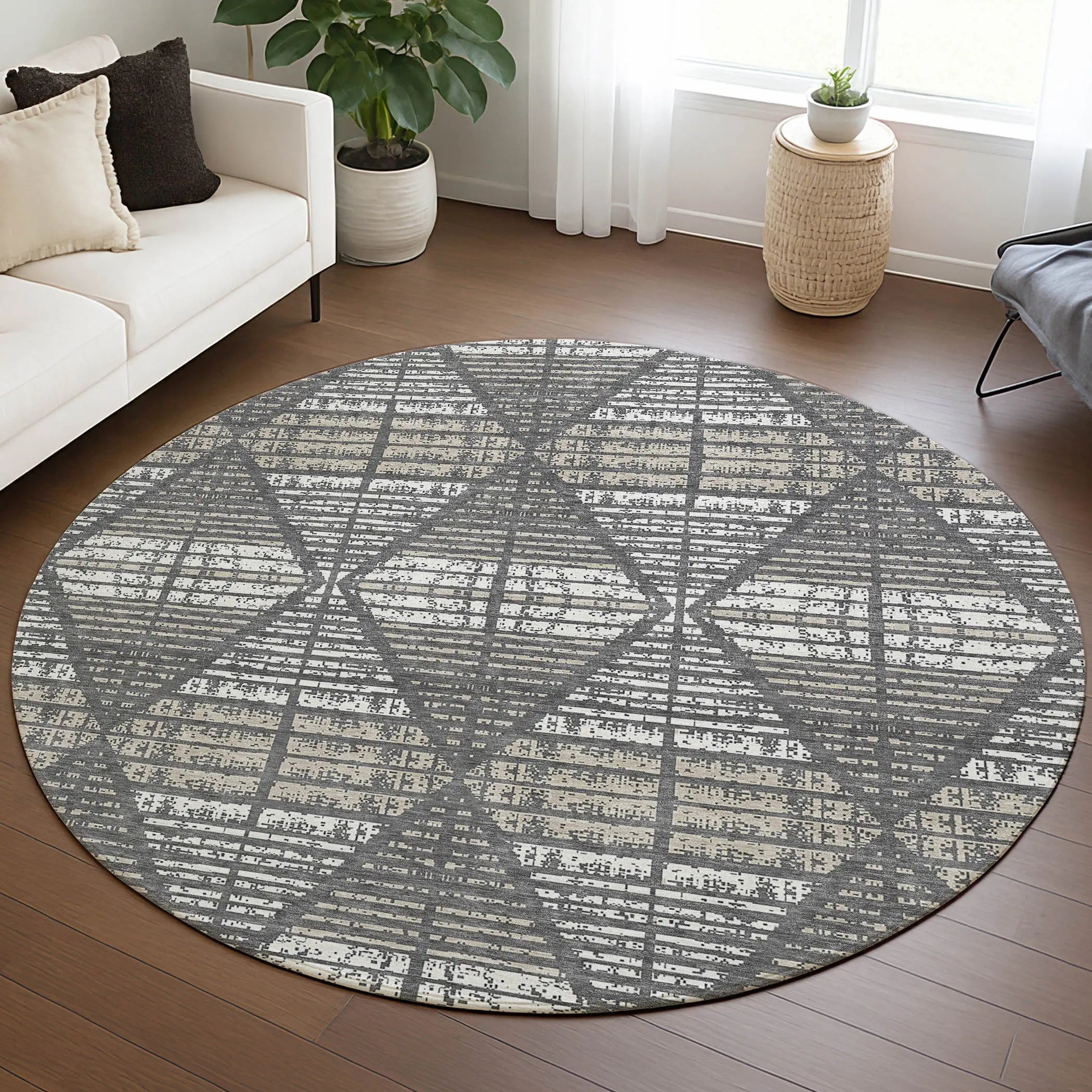 8' Gray And Taupe Round Geometric Washable Indoor Outdoor Area Rug Homeroots Outdoor