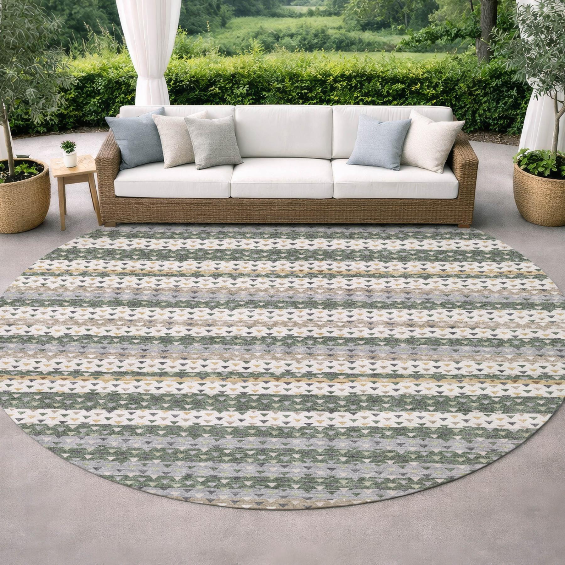 8' Green And Beige Round Striped Washable Indoor Outdoor Area Rug Homeroots Outdoor