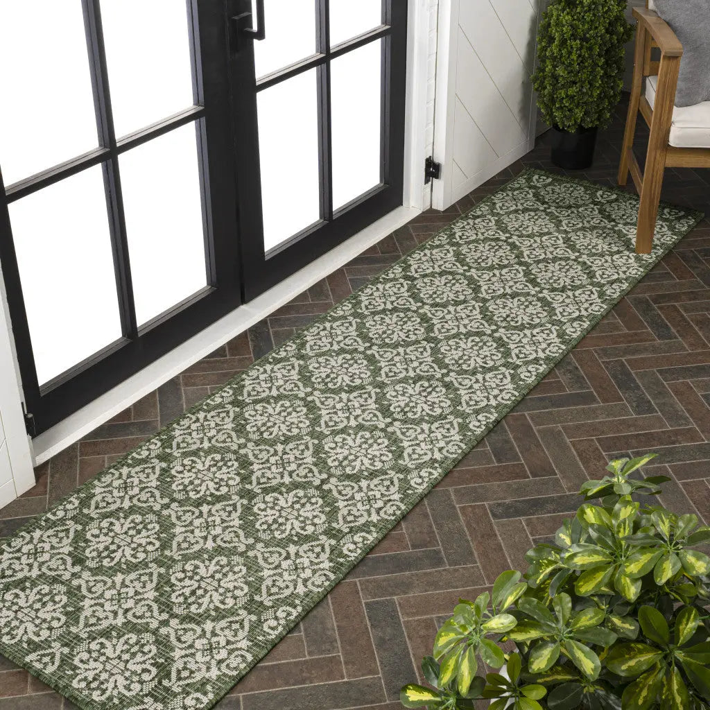 8' Green And Cream Floral Indoor Outdoor Runner Rug Homeroots Outdoor