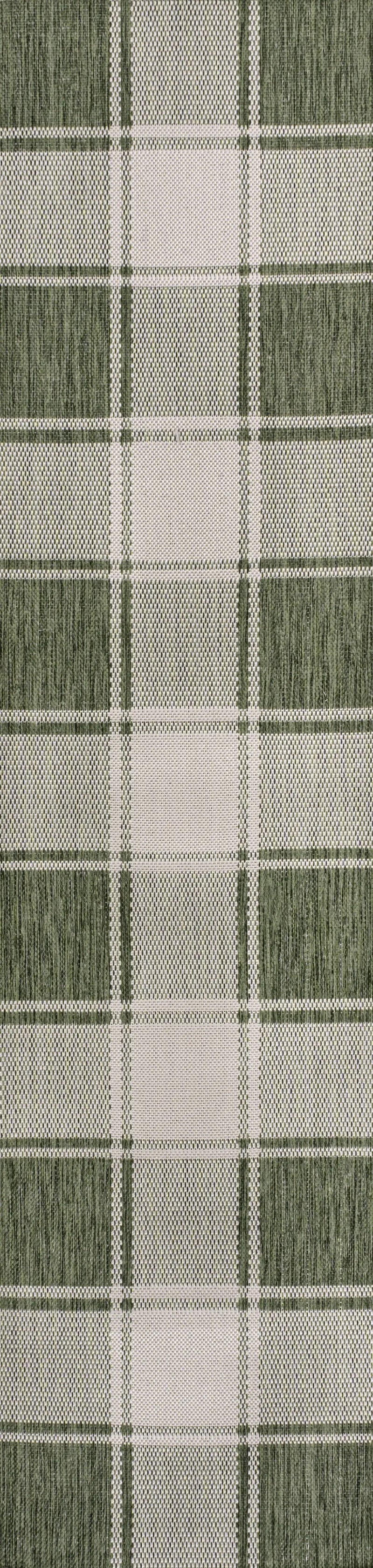 8' Green And Cream Gingham Indoor Outdoor Runner Rug Homeroots Outdoor