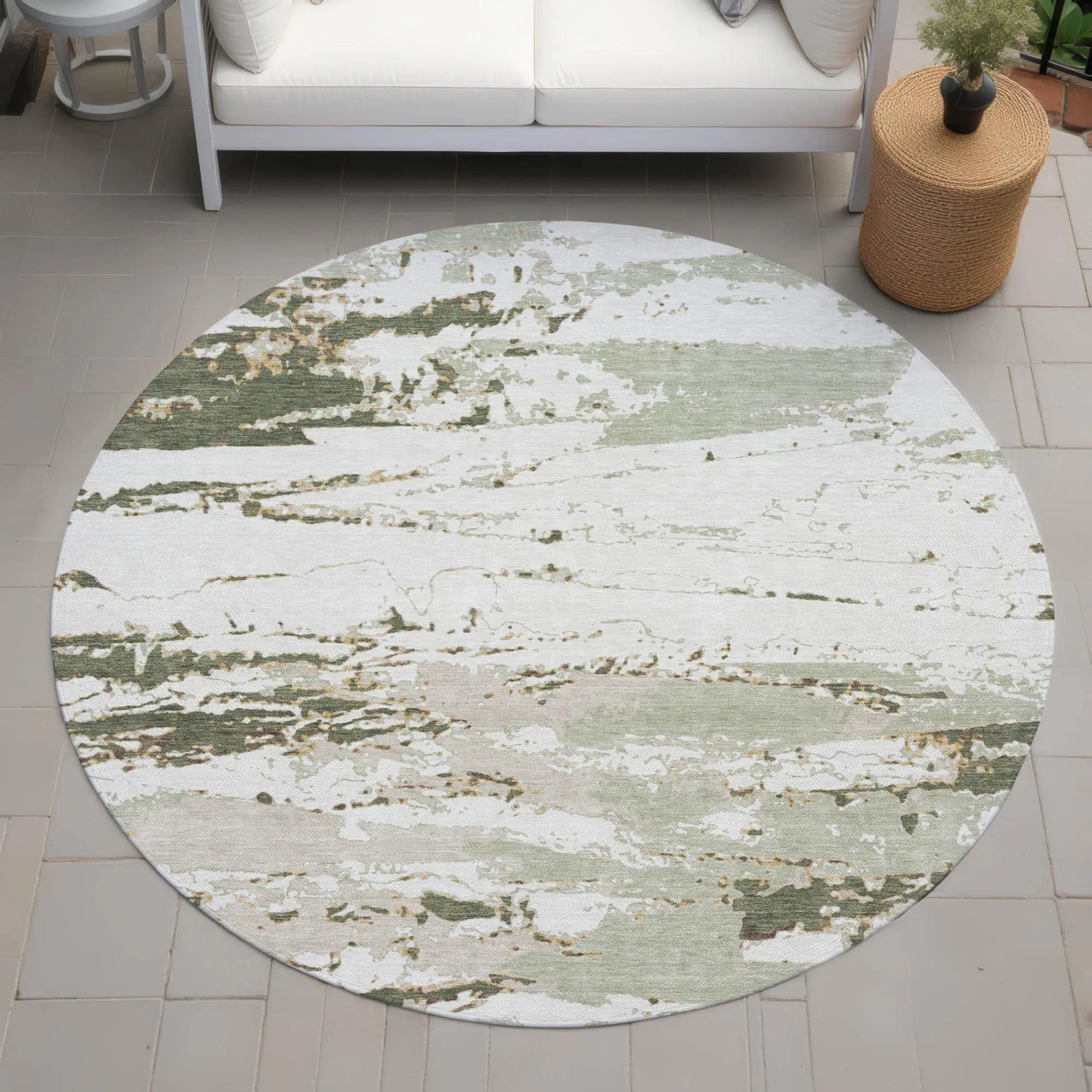 8' Green And Ivory Round Abstract Washable Indoor Outdoor Area Rug Homeroots Outdoor