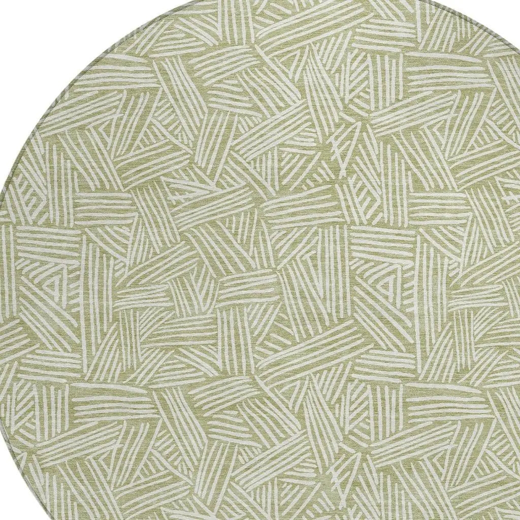 8' Green And Ivory Round Geometric Washable Indoor Outdoor Area Rug Homeroots Outdoor