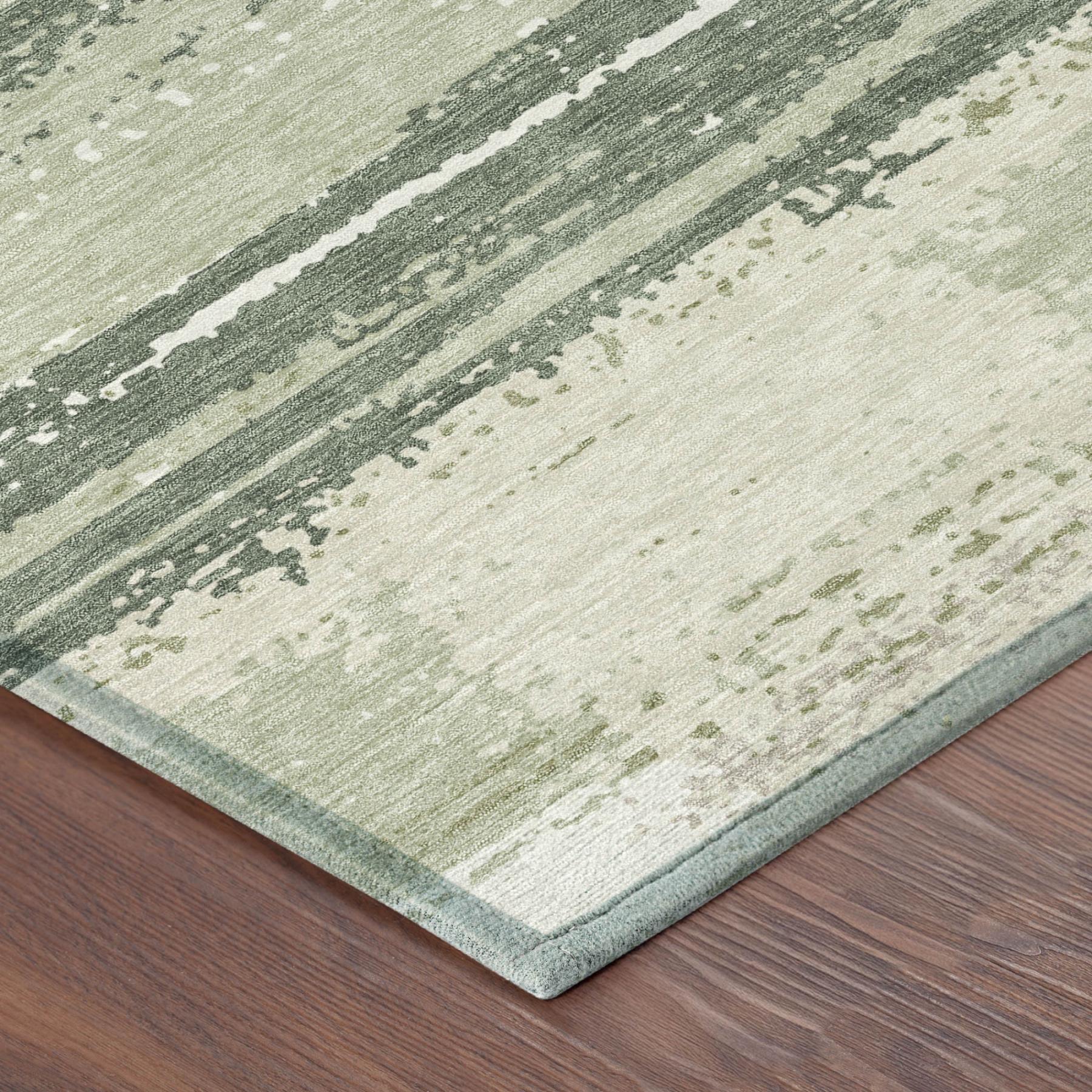 8' Green And Ivory Round Geometric Washable Indoor Outdoor Area Rug Homeroots Outdoor