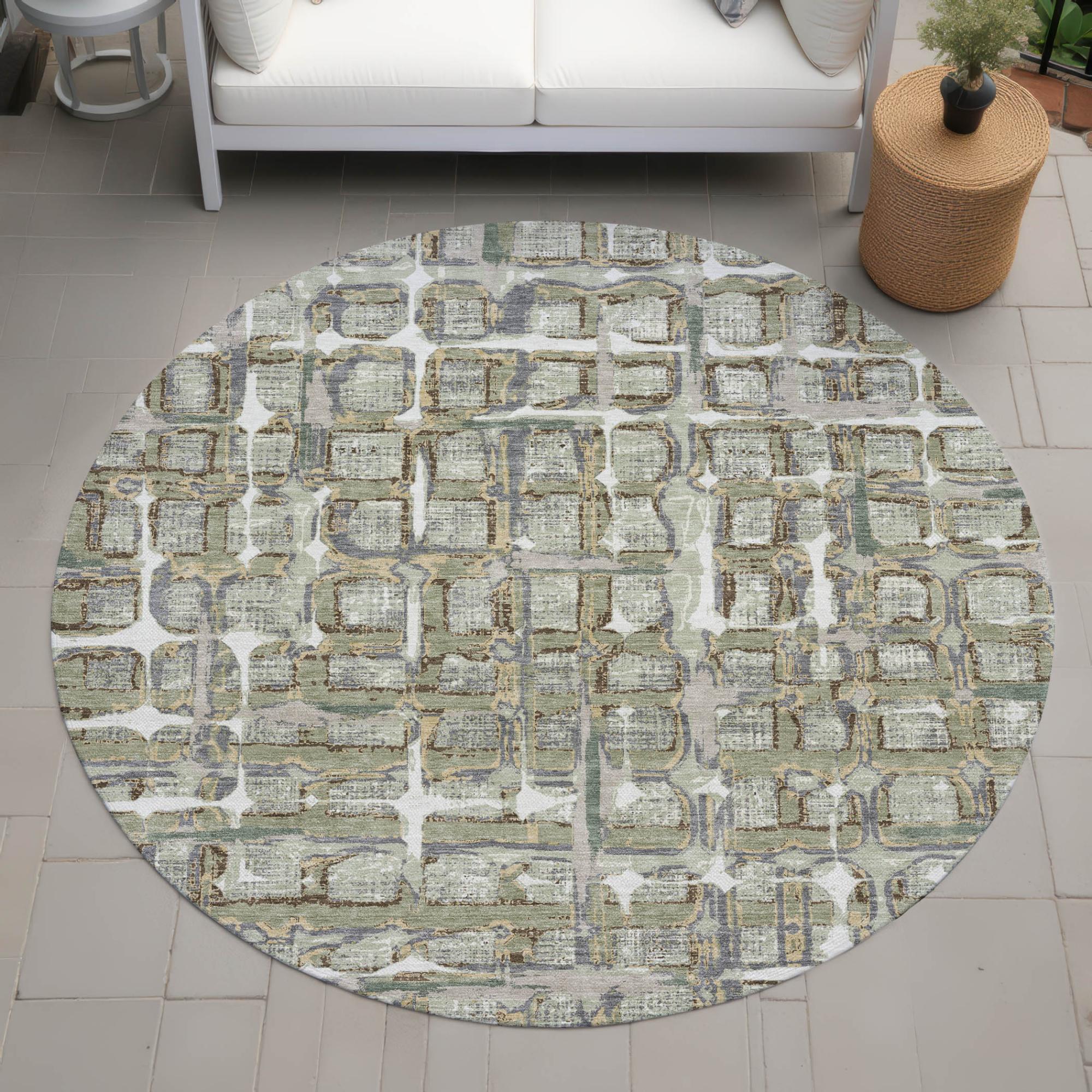 8' Green And Khaki Round Geometric Washable Indoor Outdoor Area Rug Homeroots Outdoor
