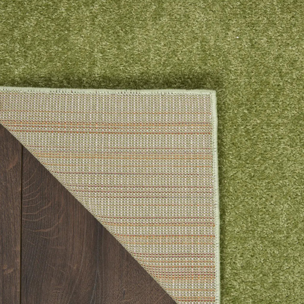 8' Green Indoor Outdoor Runner Rug - GreatEagleInc