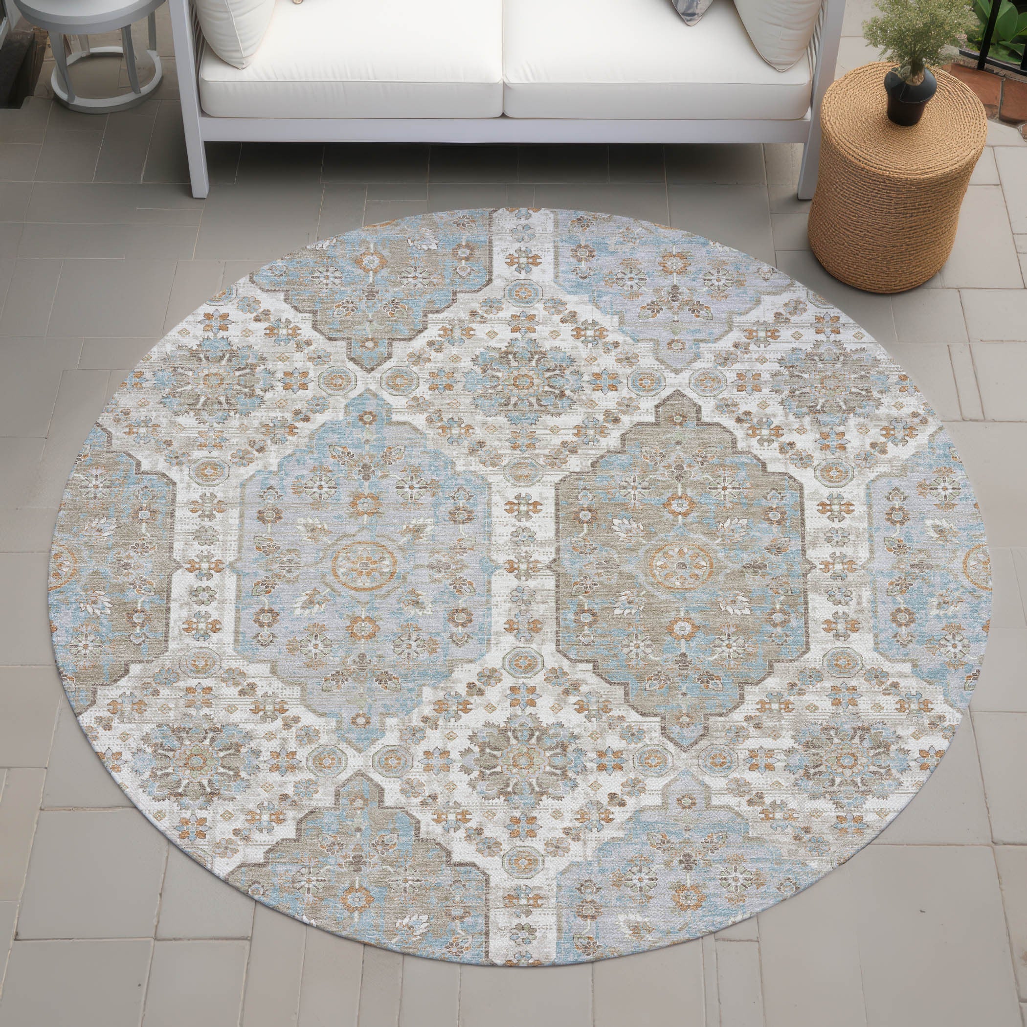 8' Ivory And Beige Round Damask Washable Indoor Outdoor Area Rug Homeroots Outdoor