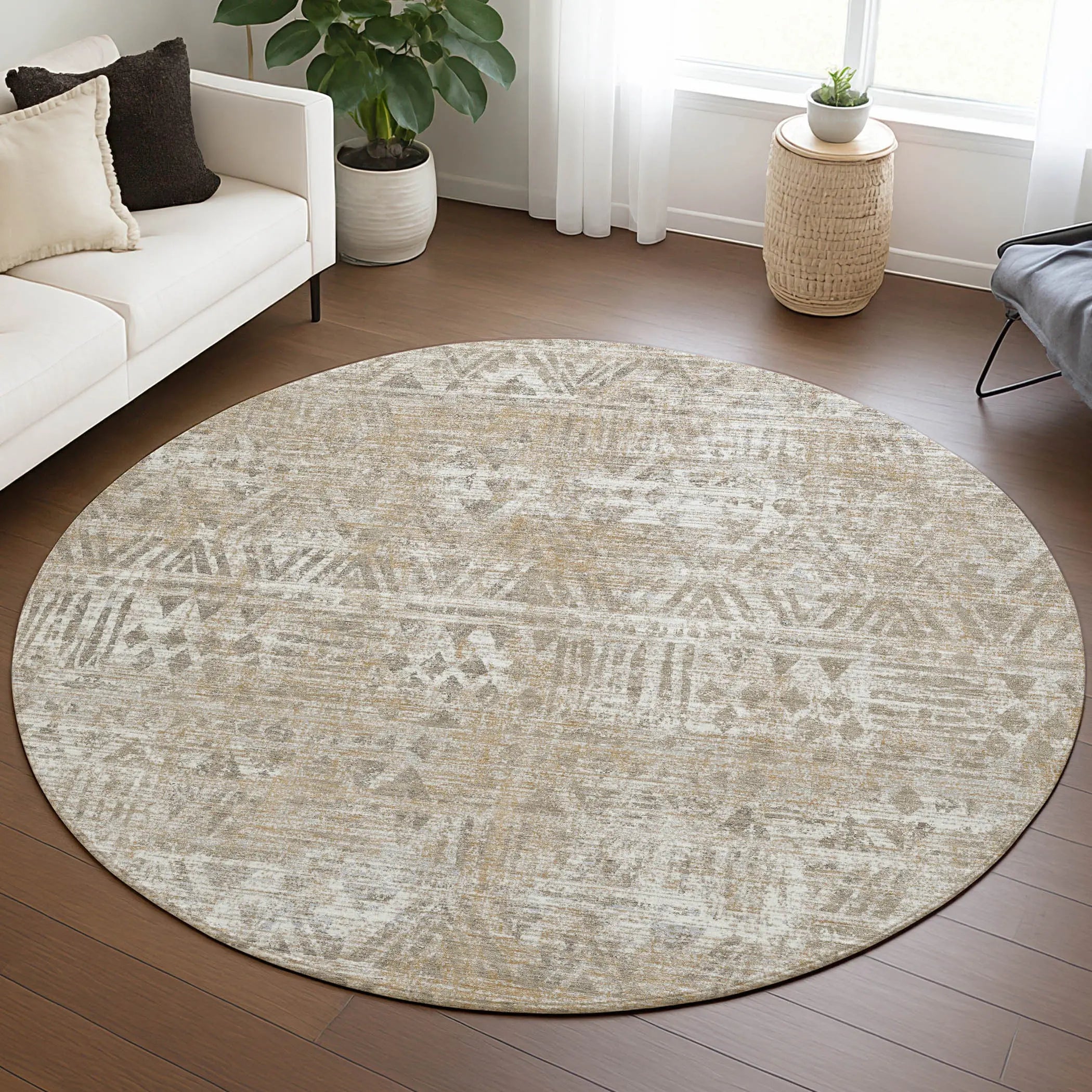 8' Ivory And Beige Round Geometric Washable Indoor Outdoor Area Rug Homeroots Outdoor