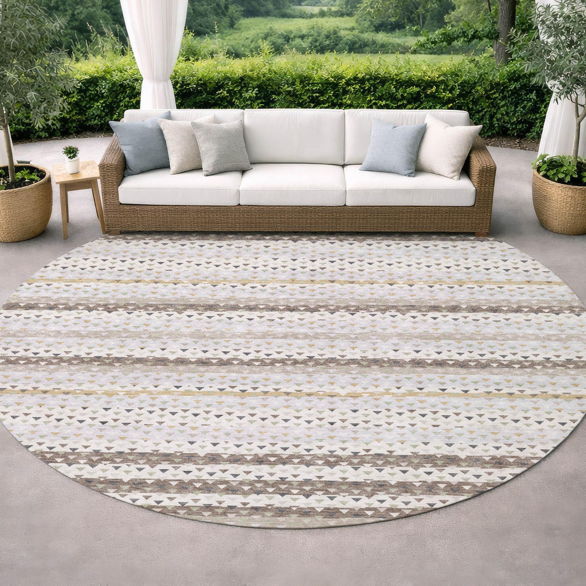 8' Ivory And Beige Round Striped Washable Indoor Outdoor Area Rug Homeroots Outdoor