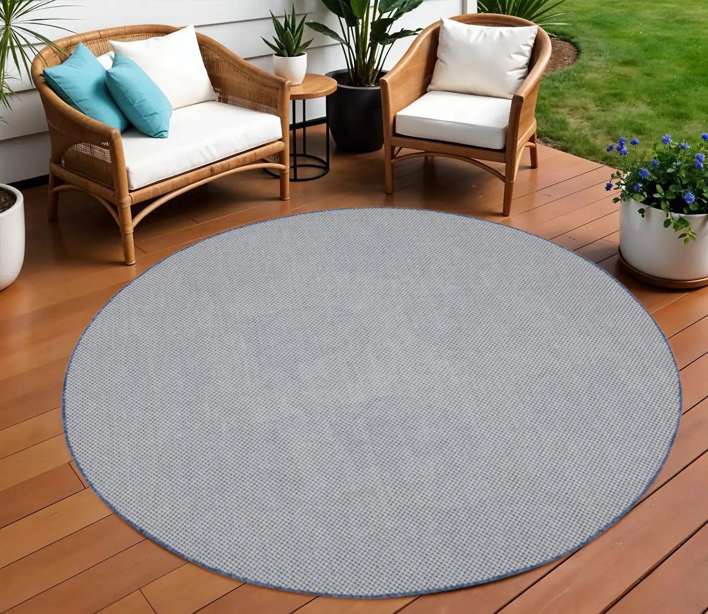 8' Ivory And Blue Round Geometric Indoor Outdoor Area Rug Homeroots Outdoor