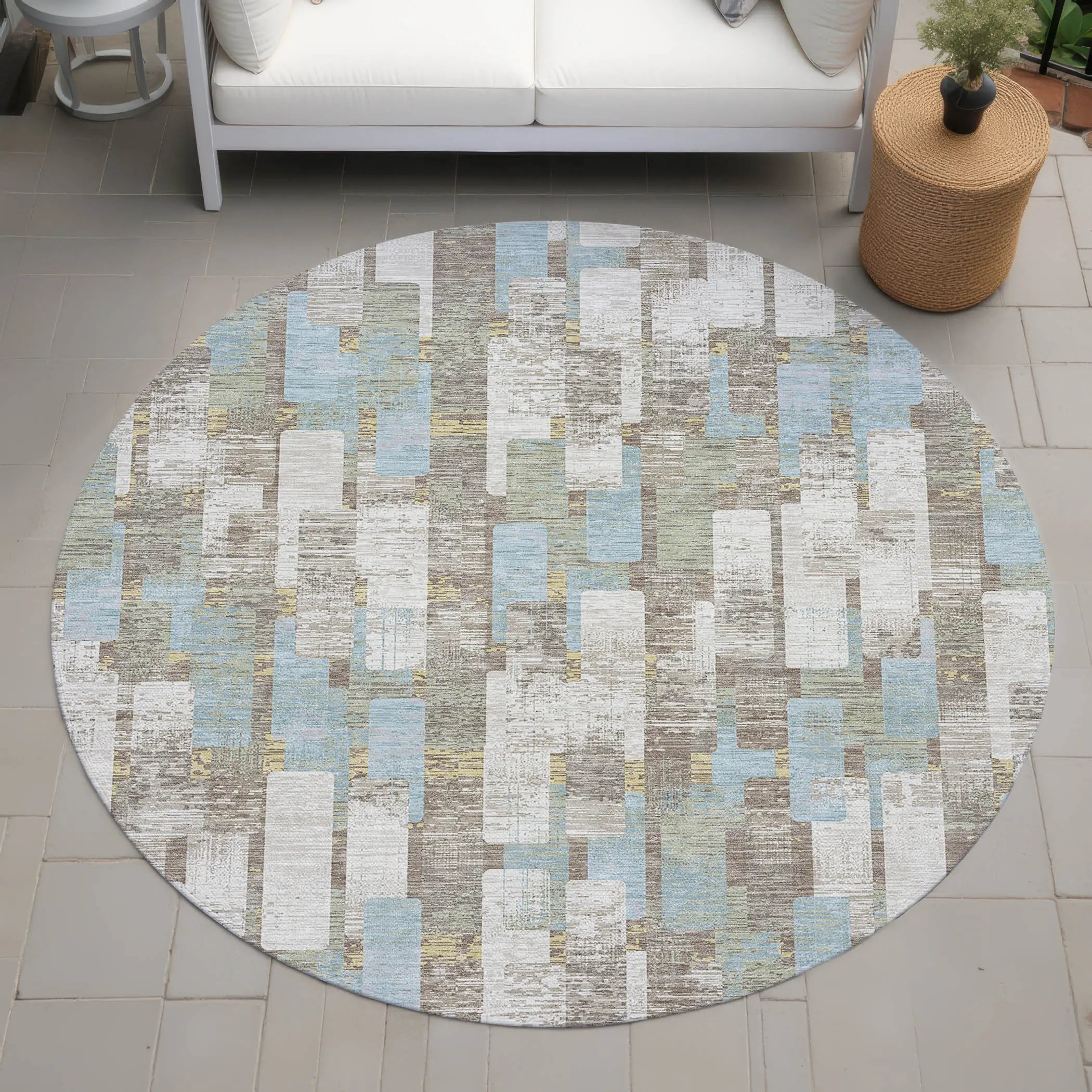 8' Ivory And Khaki Round Geometric Washable Indoor Outdoor Area Rug Homeroots Outdoor