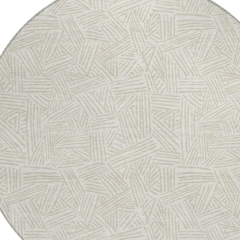 8' Ivory And Silver Round Geometric Washable Indoor Outdoor Area Rug Homeroots Outdoor