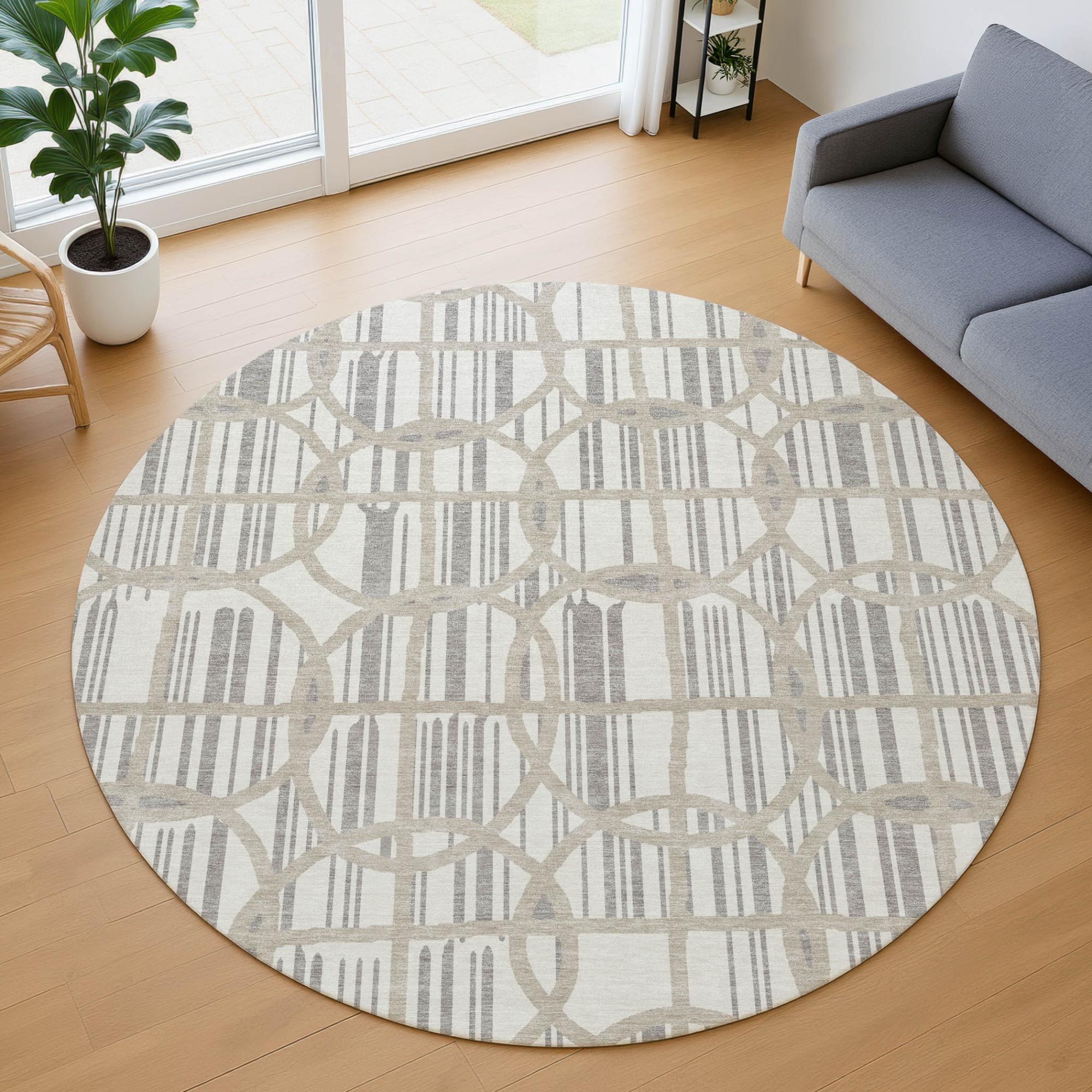 8' Ivory And Silver Round Geometric Washable Indoor Outdoor Area Rug Homeroots Outdoor