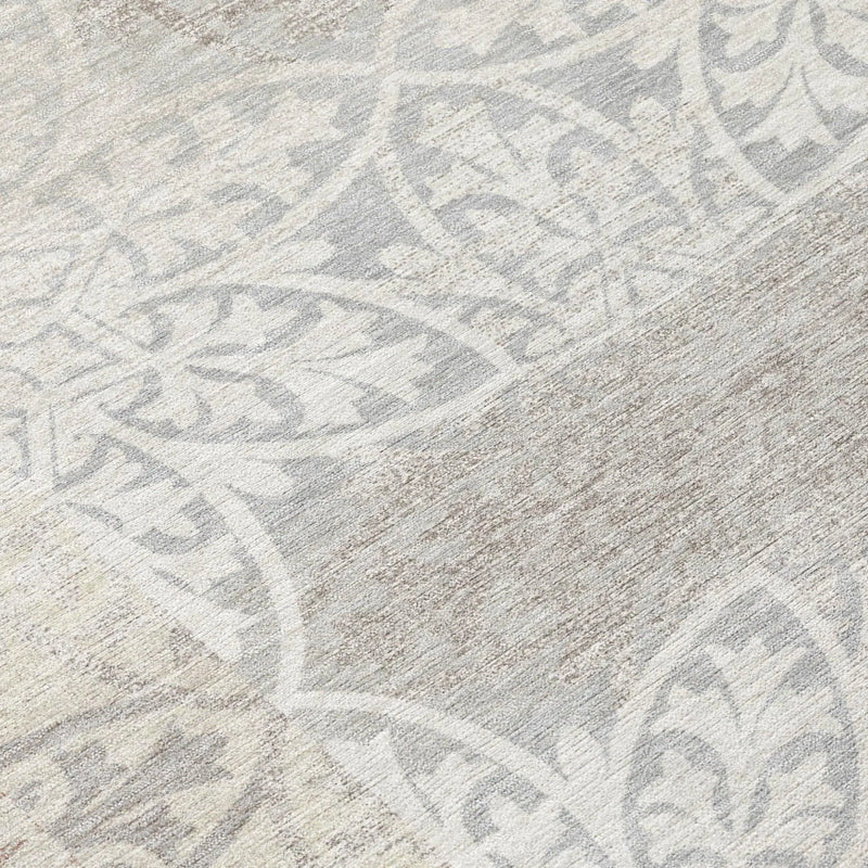 8' Ivory And Silver Round Oriental Washable Indoor Outdoor Area Rug Homeroots Outdoor