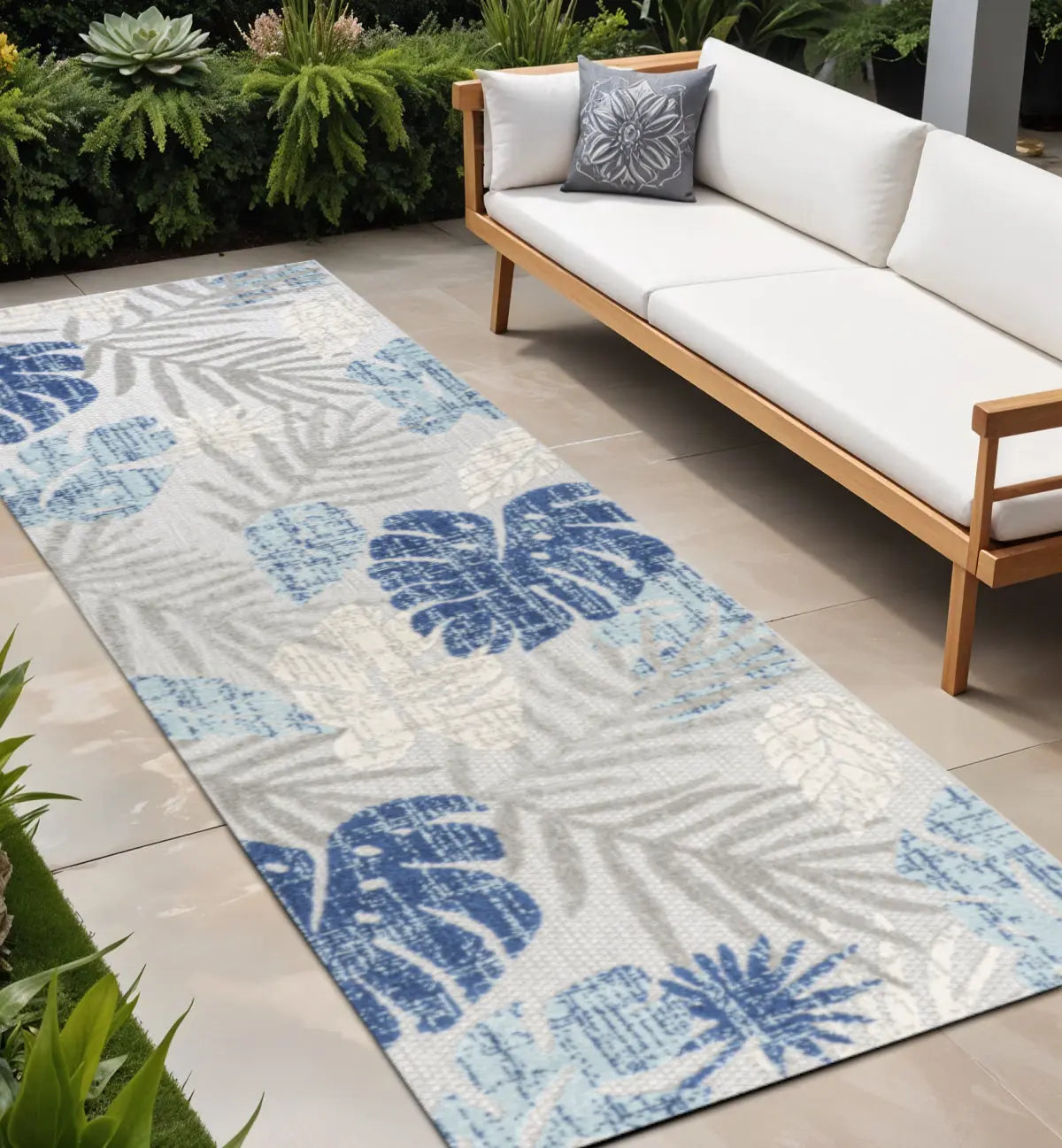 8' Light Gray And Navy Blue Floral Indoor Outdoor Runner Rug Homeroots Outdoor