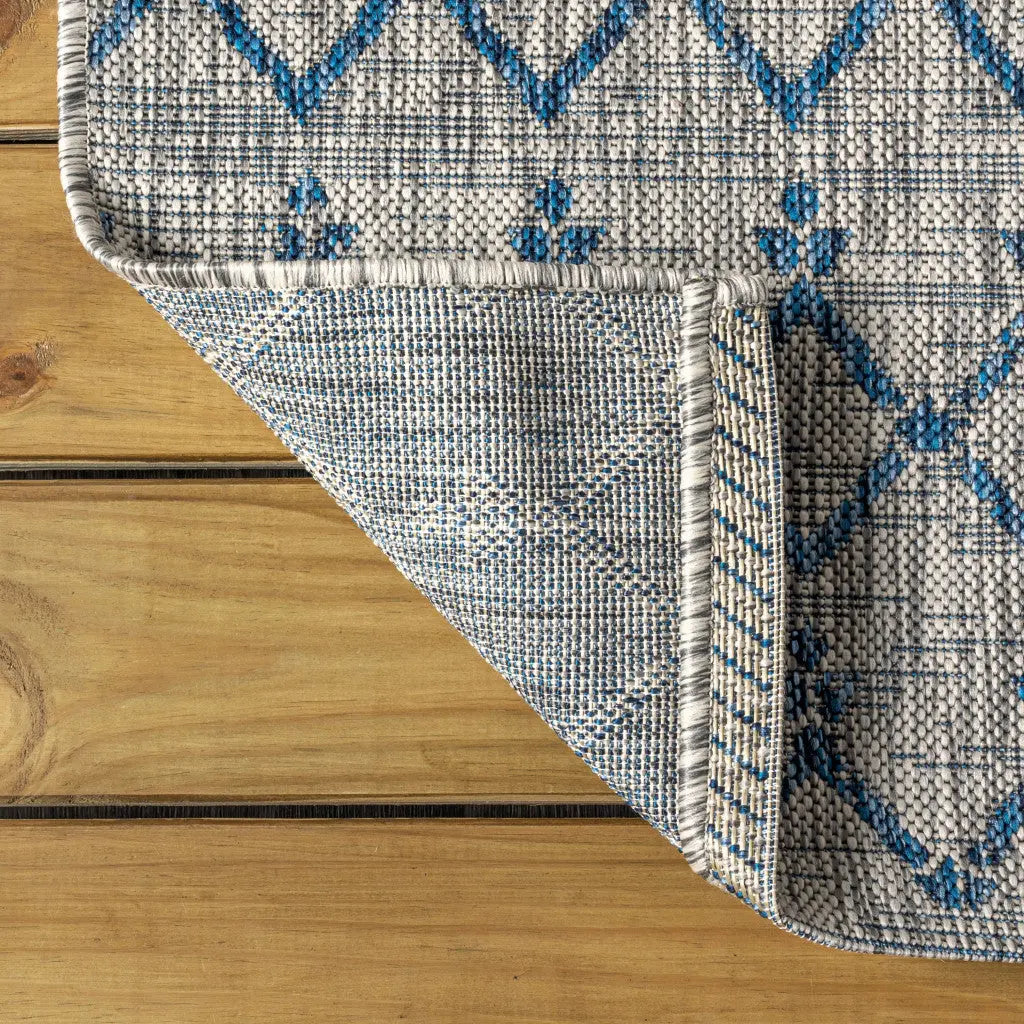8' Light Gray And Navy Blue Trellis Indoor Outdoor Runner Rug Homeroots Outdoor