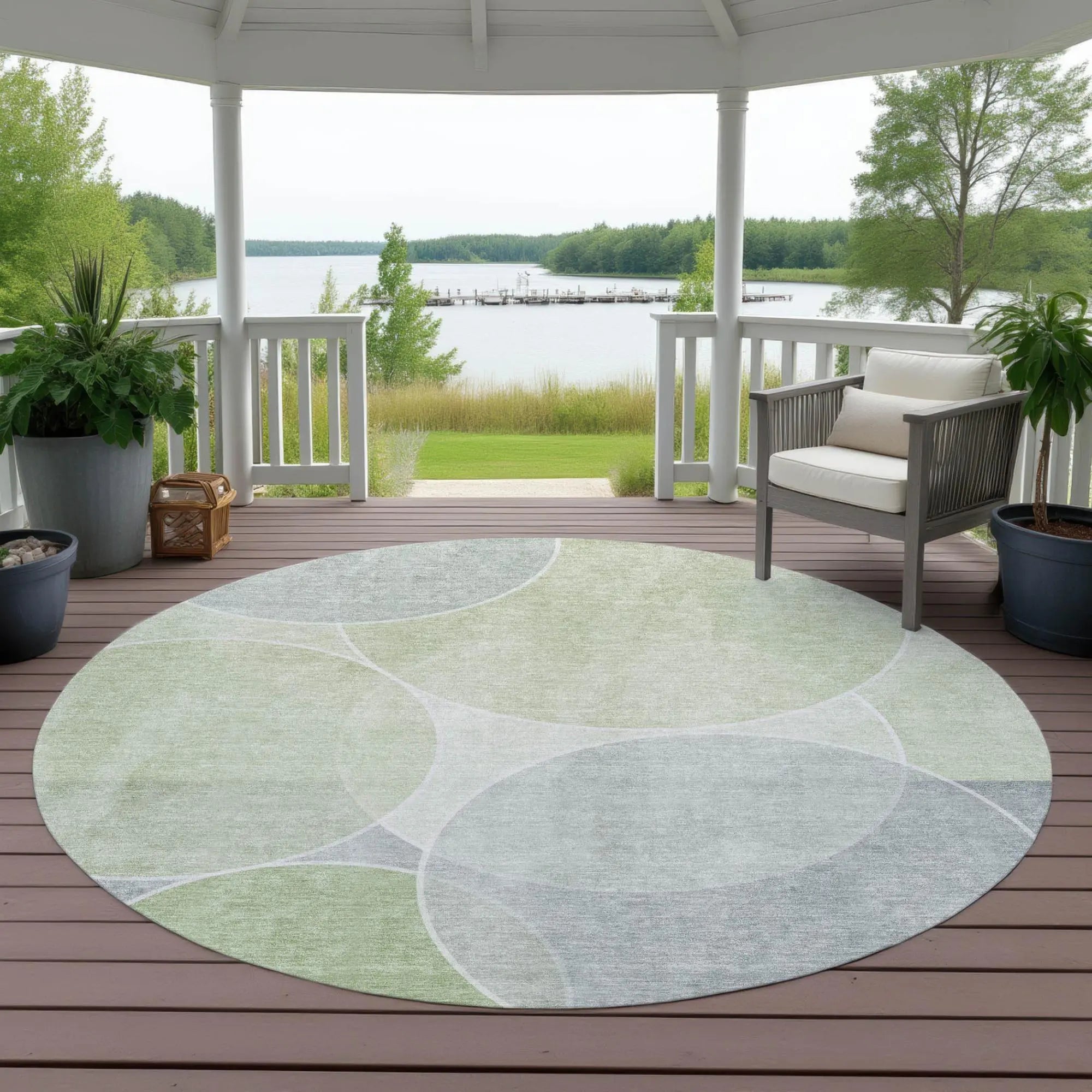 8' Mint Green And Green Round Geometric Washable Indoor Outdoor Area Rug Homeroots Outdoor