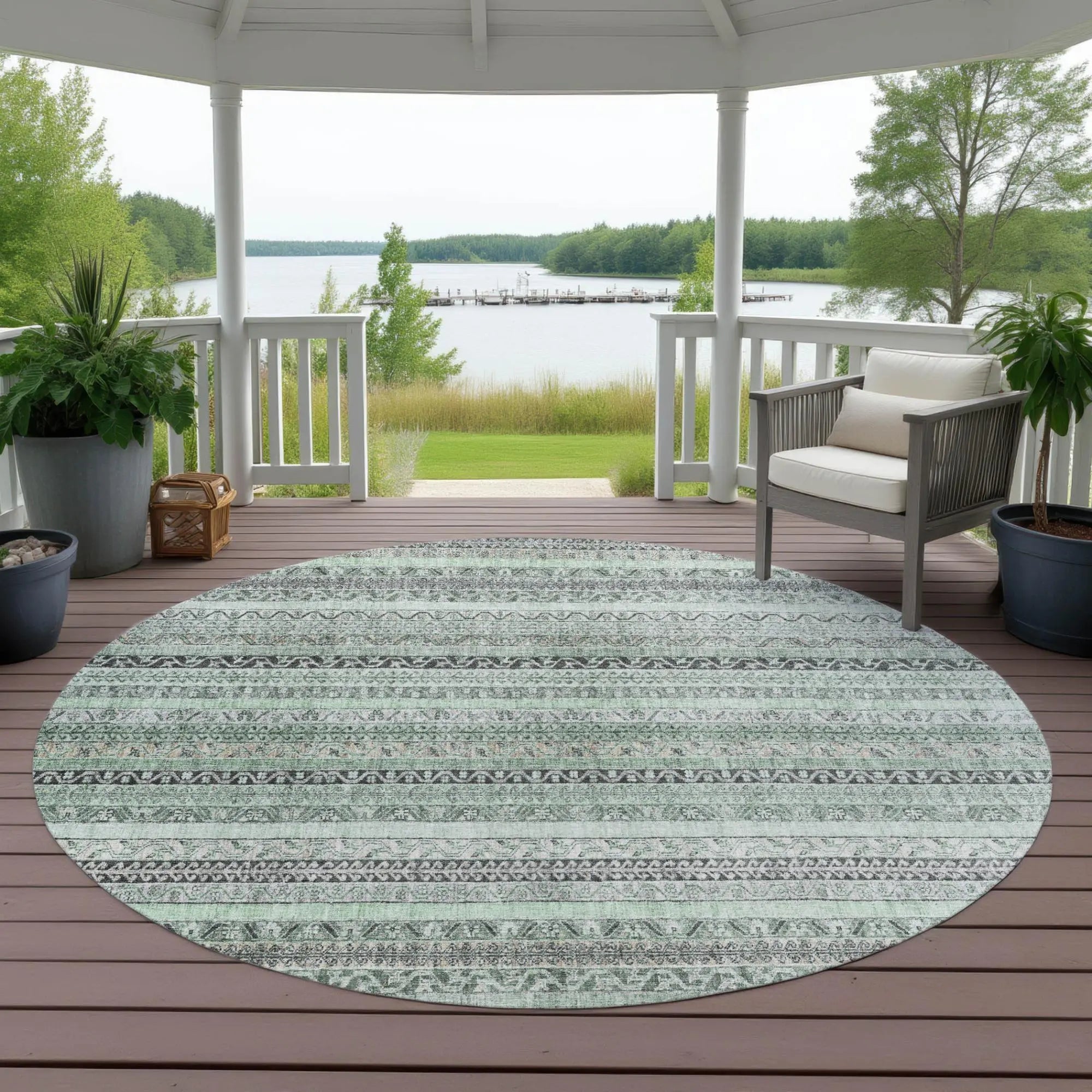 8' Mint Green And Green Round Striped Washable Indoor Outdoor Area Rug Homeroots Outdoor