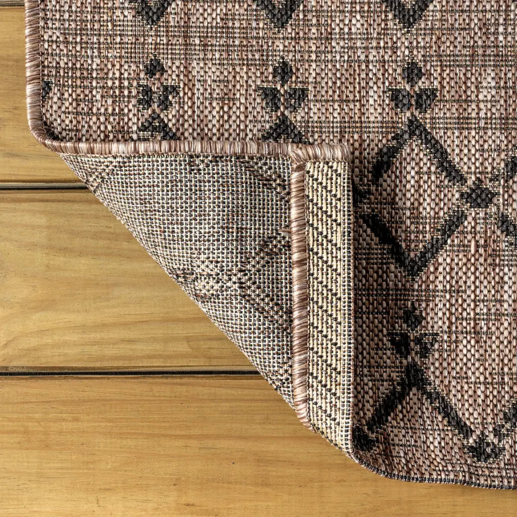 8' Natural And Black Trellis Indoor Outdoor Runner Rug Homeroots Outdoor