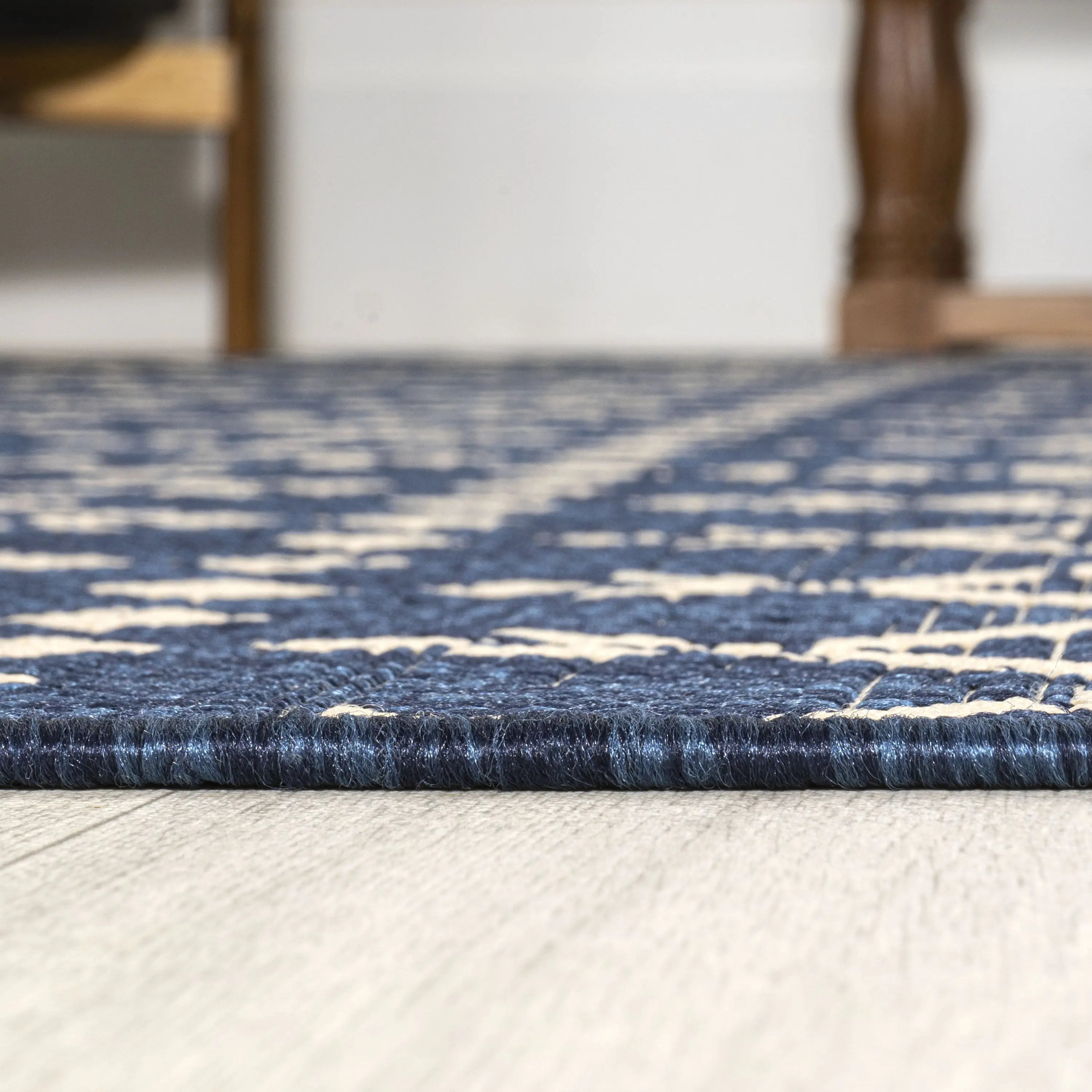 8' Navy Blue And Beige Square Trellis Indoor Outdoor Area Rug Homeroots Outdoor