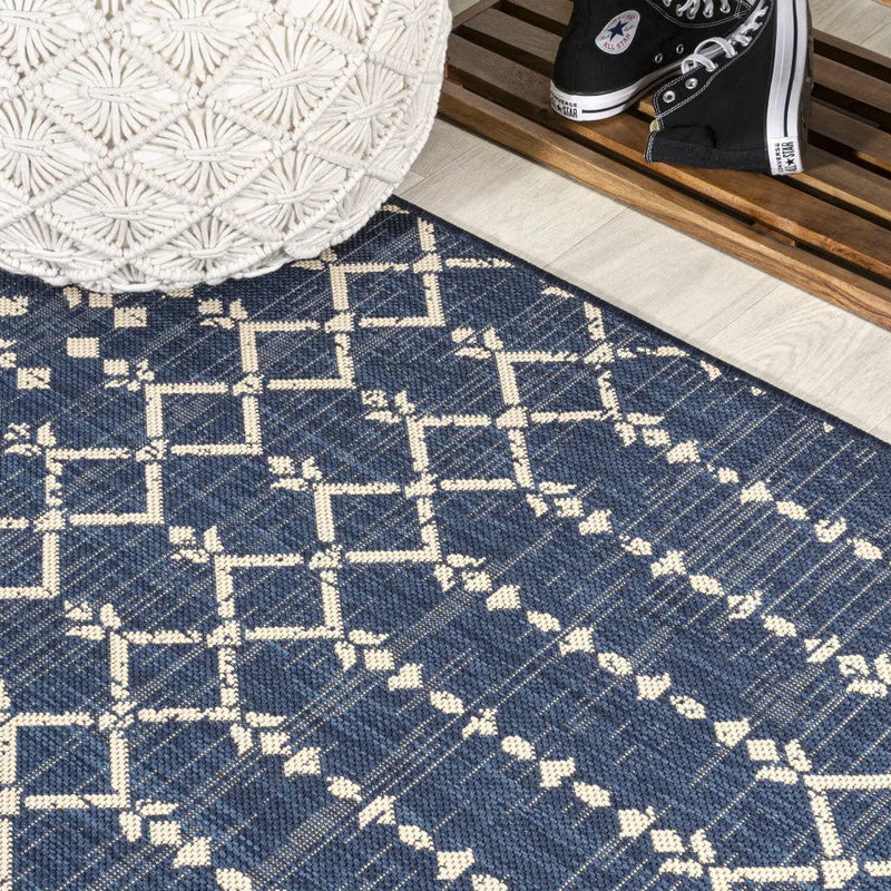 8' Navy Blue And Beige Square Trellis Indoor Outdoor Area Rug Homeroots Outdoor