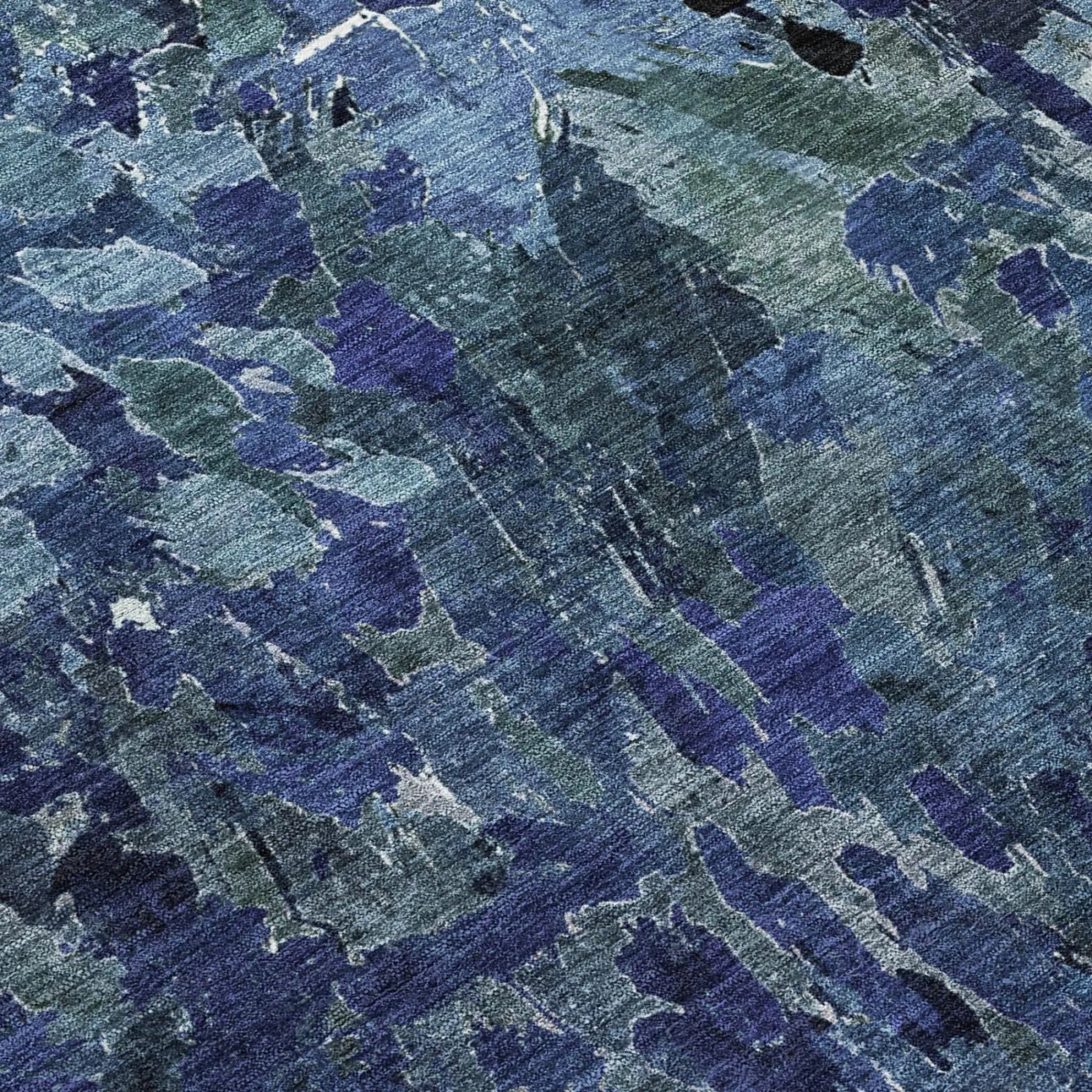 8' Navy Blue And Blue Round Abstract Washable Indoor Outdoor Area Rug Homeroots Outdoor