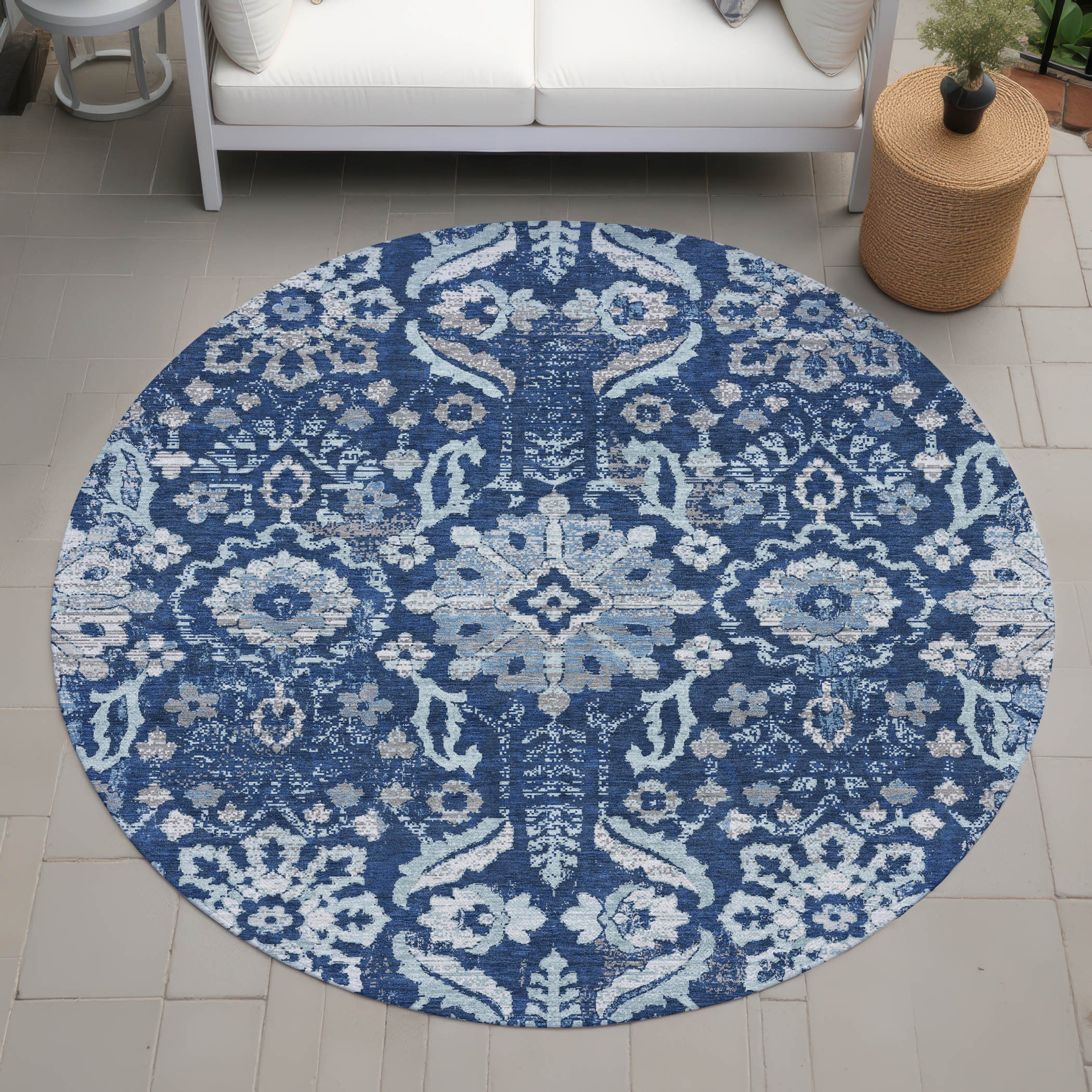 8' Navy Blue And Blue Round Damask Washable Indoor Outdoor Area Rug Homeroots Outdoor
