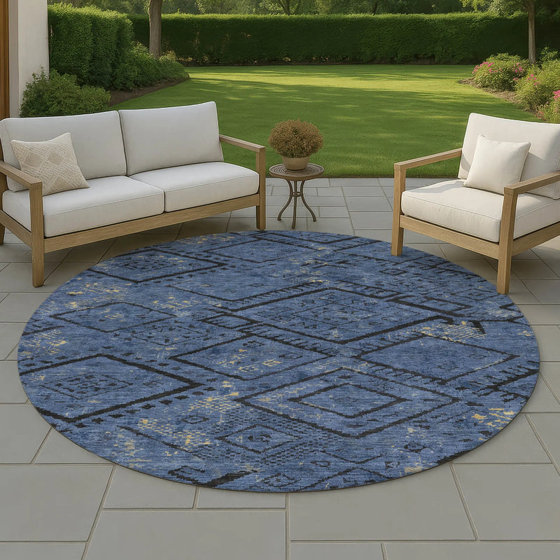 8' Navy Blue And Blue Round Geometric Washable Indoor Outdoor Area Rug Homeroots Outdoor