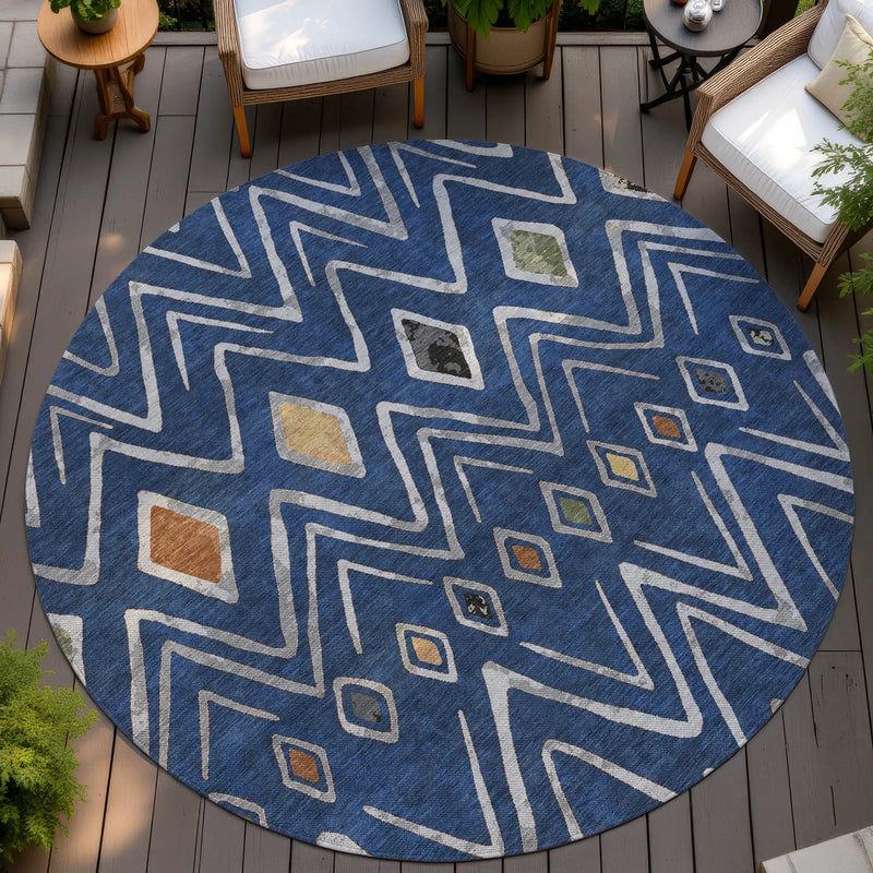 8' Navy Blue And Blue Round Geometric Washable Indoor Outdoor Area Rug Homeroots Outdoor