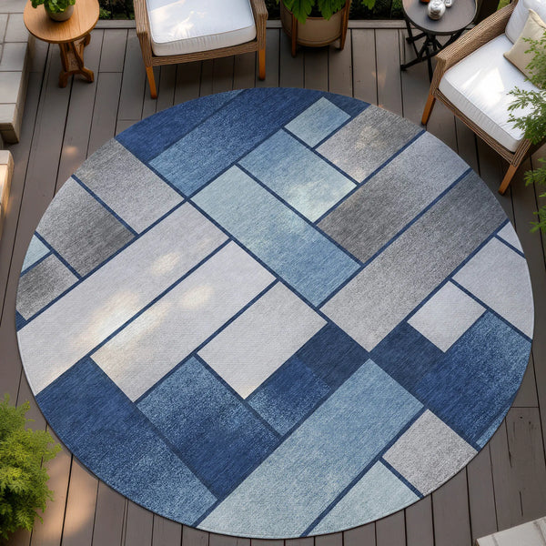 8' Navy Blue And Blue Round Geometric Washable Indoor Outdoor Area Rug Homeroots Outdoor