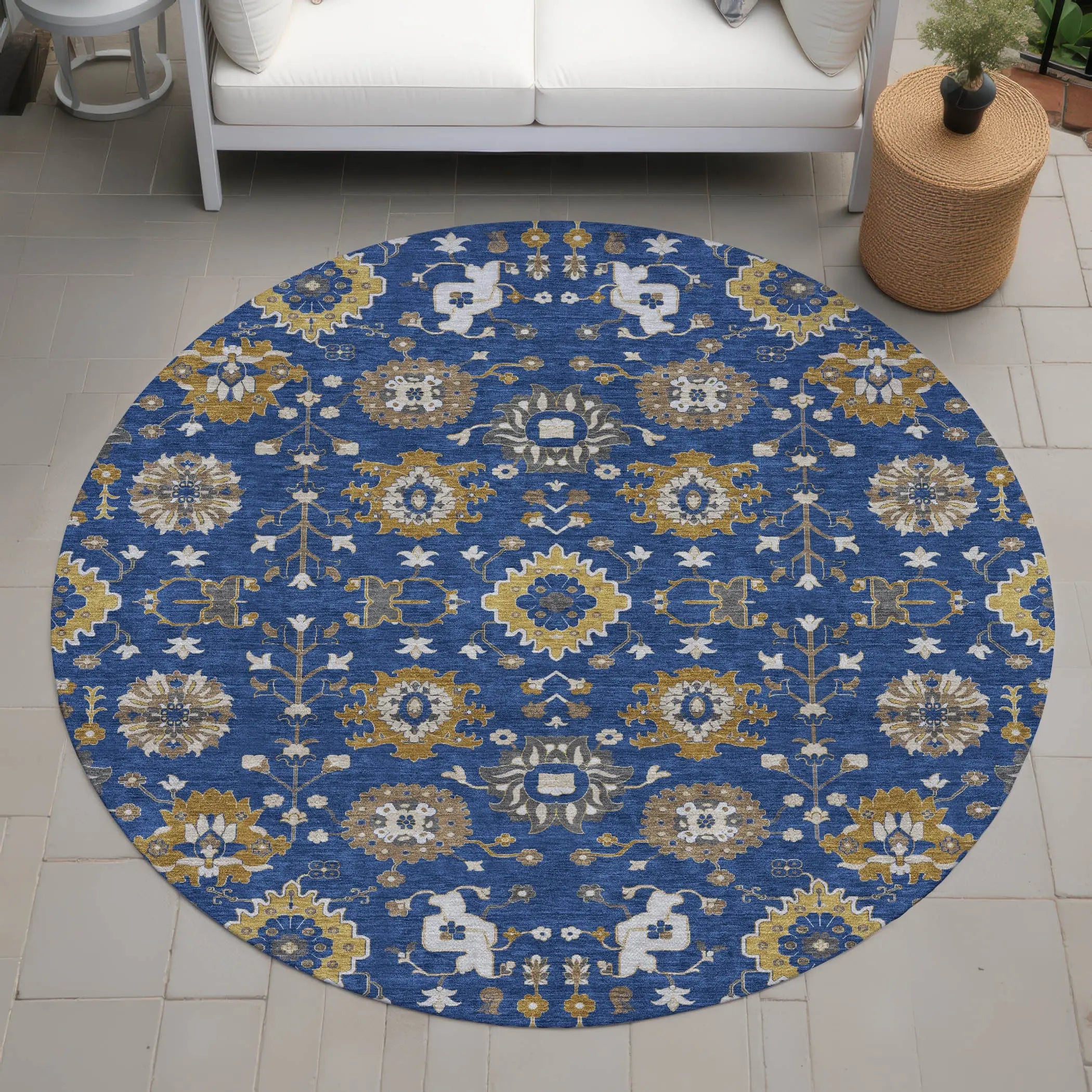 8' Navy Blue And Blue Round Geometric Washable Indoor Outdoor Area Rug Homeroots Outdoor
