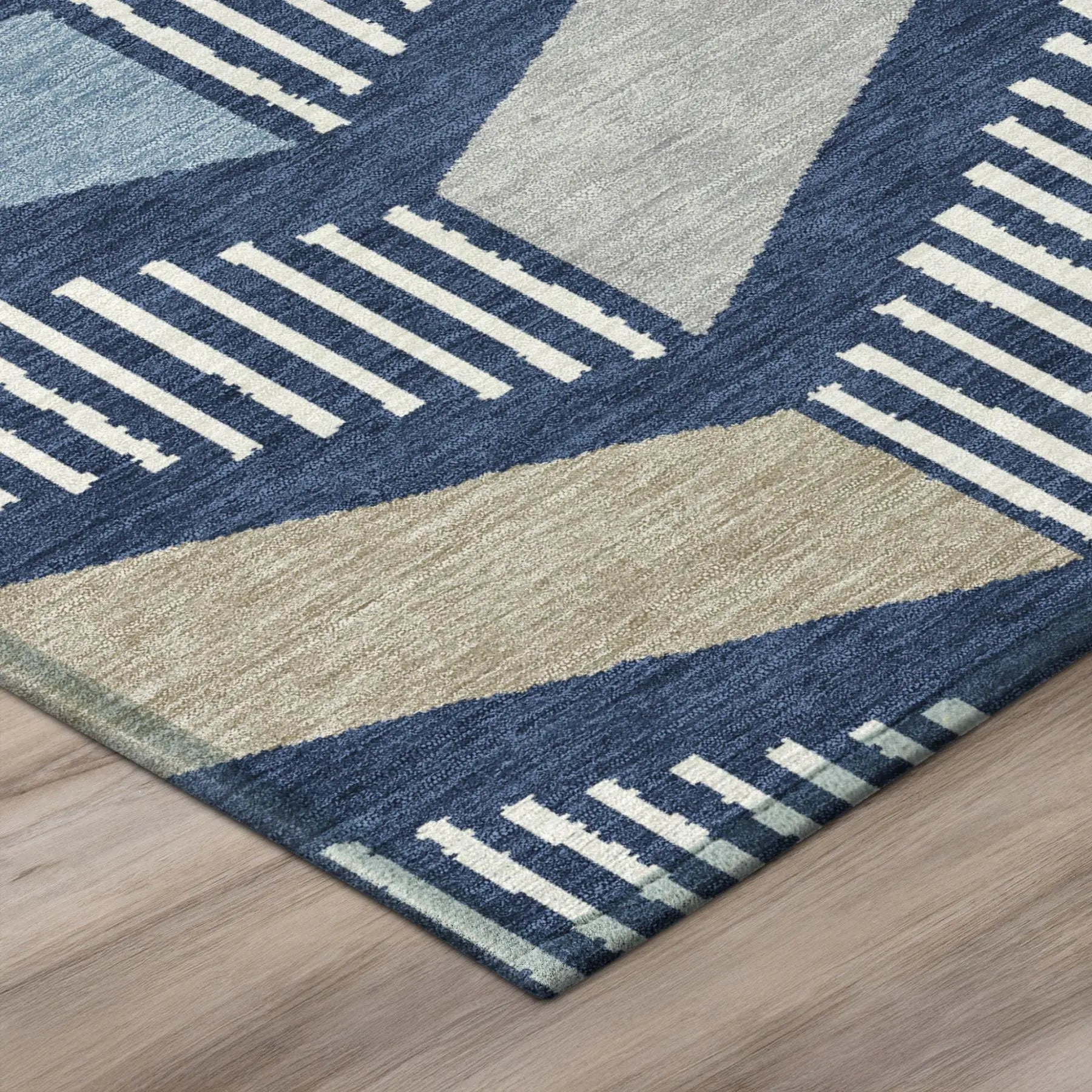 8' Navy Blue And Blue Round Geometric Washable Indoor Outdoor Area Rug Homeroots Outdoor
