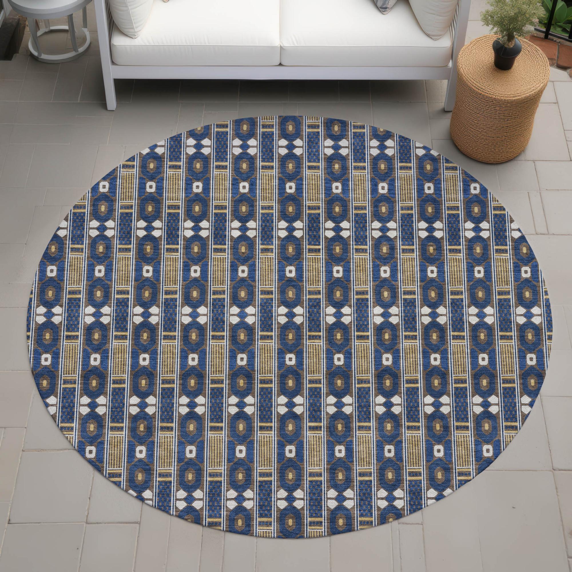 8' Navy Blue And Blue Round Striped Washable Indoor Outdoor Area Rug Homeroots Outdoor