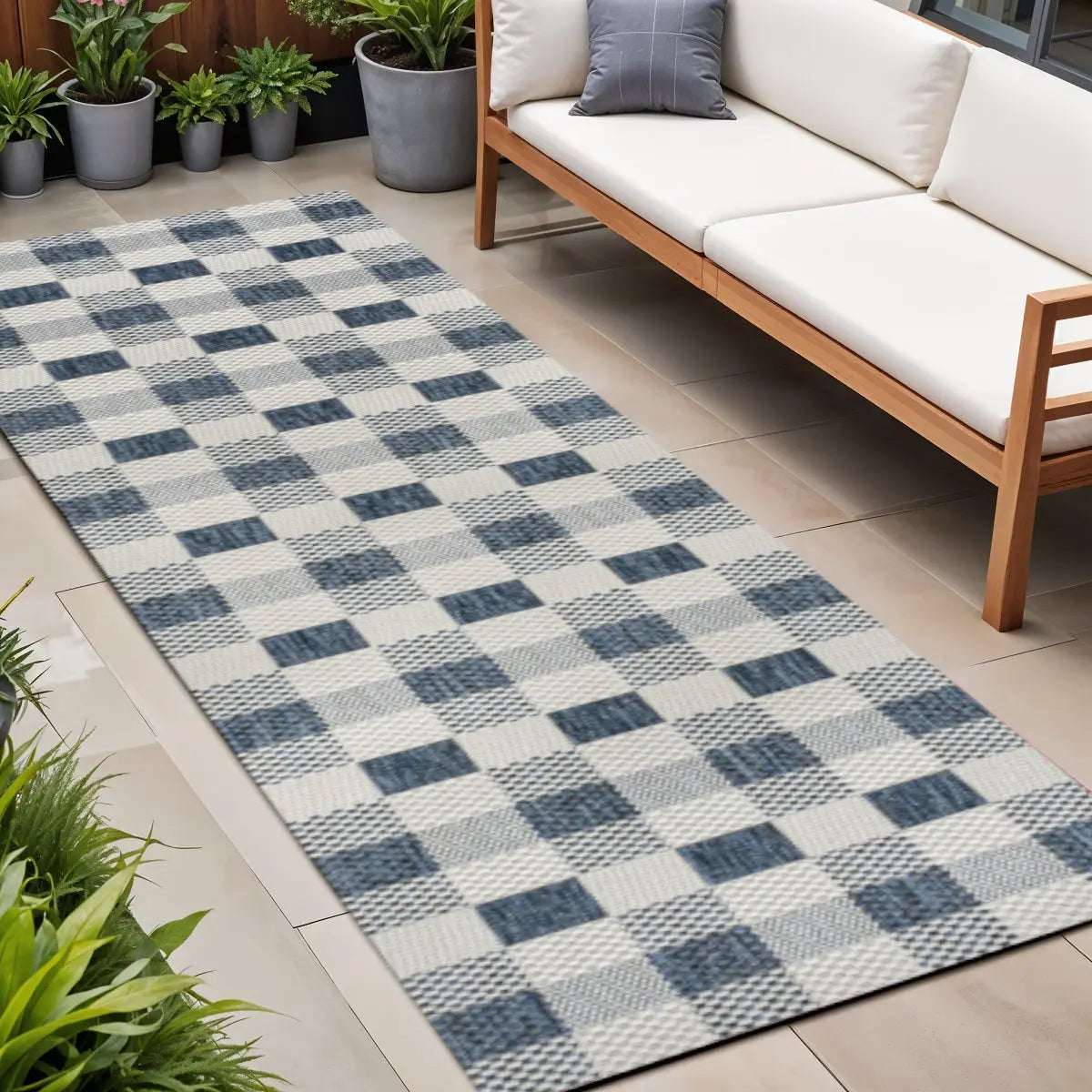 8' Navy Blue And Cream Geometric Indoor Outdoor Runner Rug Homeroots Outdoor