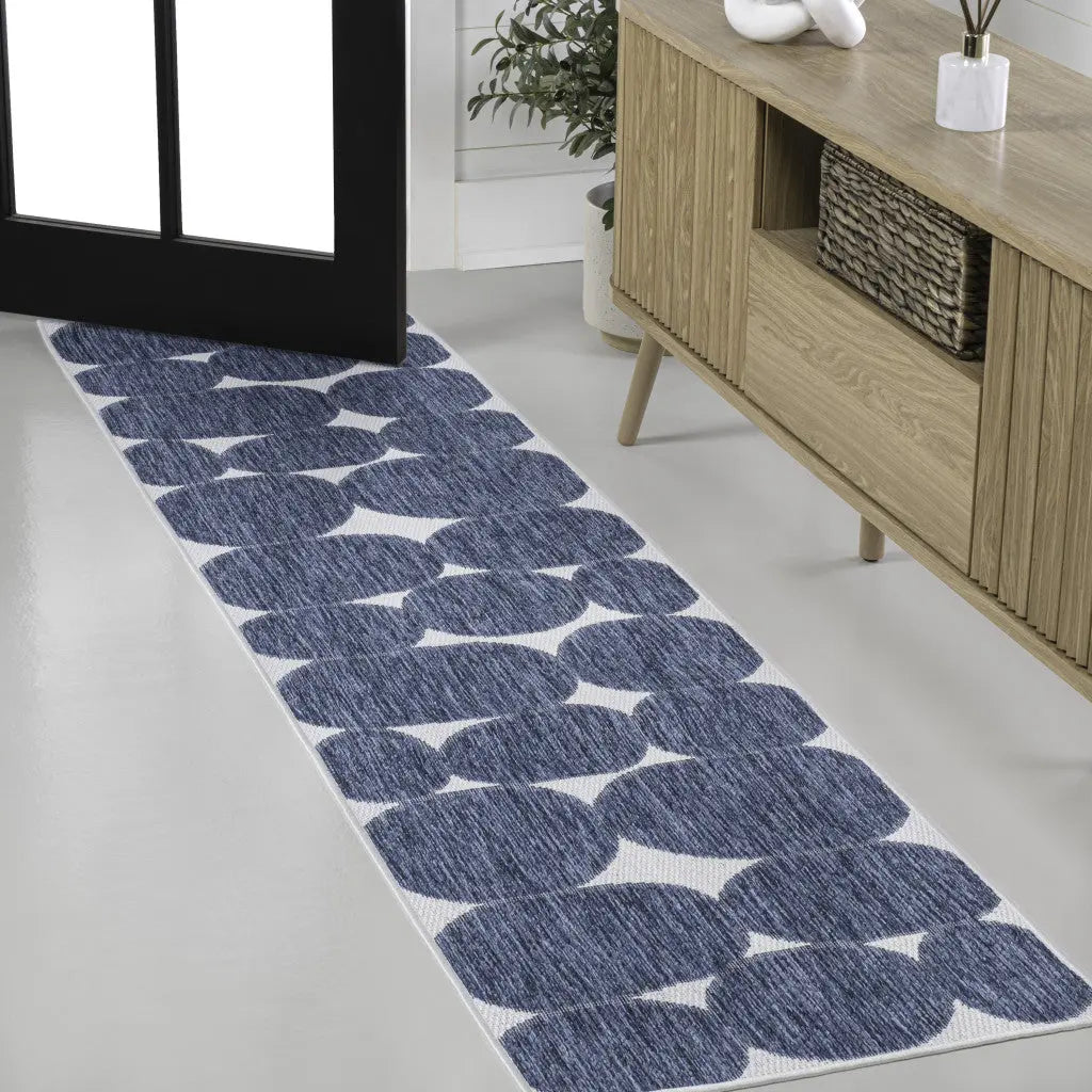 8' Navy Blue And Cream Geometric Indoor Outdoor Runner Rug Homeroots Outdoor