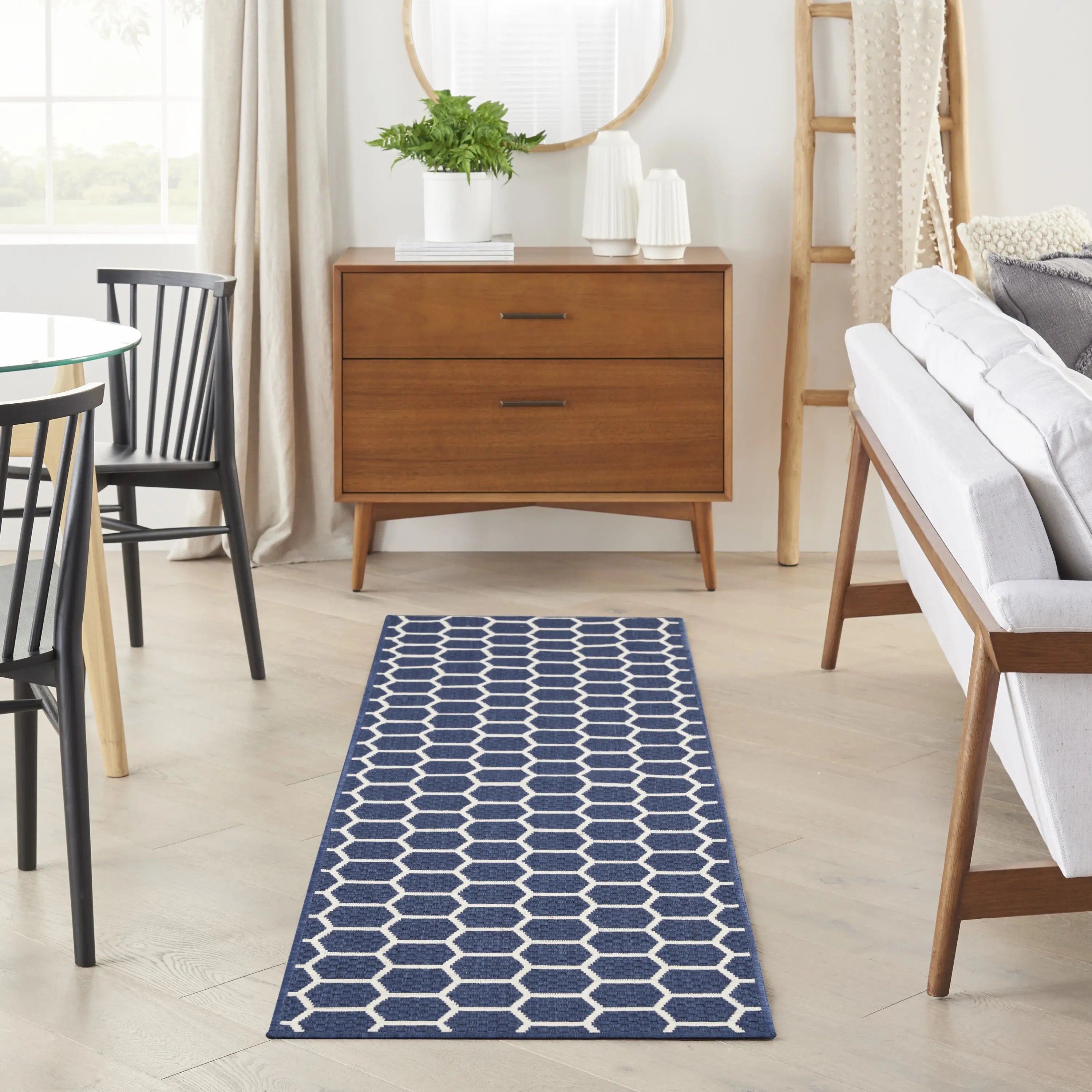 8' Navy Blue And Ivory Geometric Indoor Outdoor Runner Rug Homeroots Outdoor