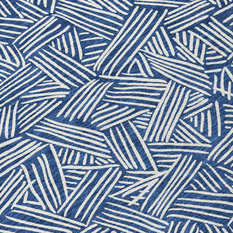 8' Navy Blue And Ivory Round Geometric Washable Indoor Outdoor Area Rug Homeroots Outdoor