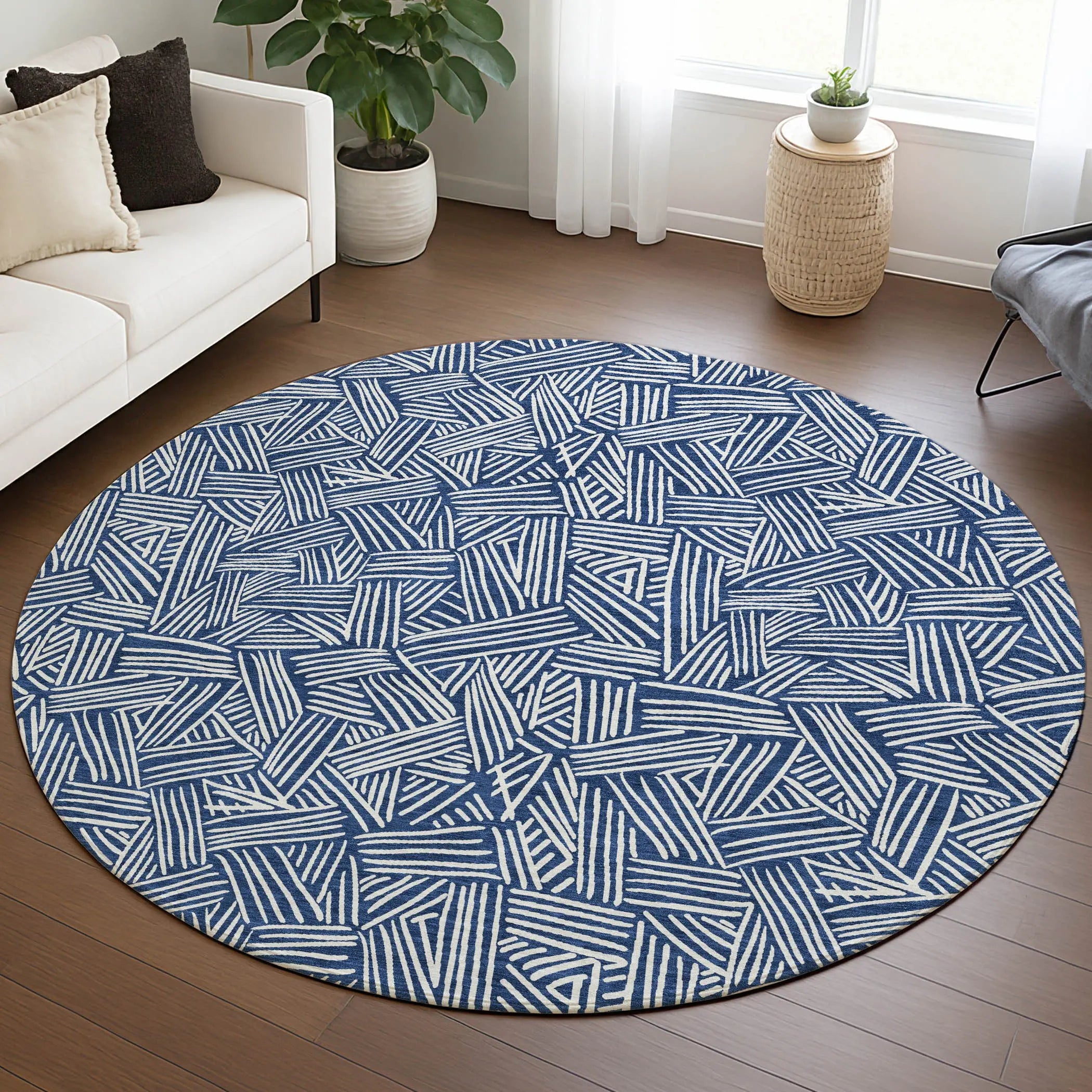 8' Navy Blue And Ivory Round Geometric Washable Indoor Outdoor Area Rug Homeroots Outdoor