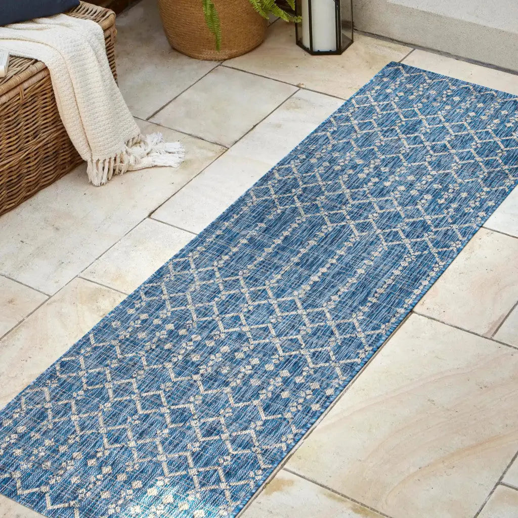 8' Navy Blue And Light Gray Trellis Indoor Outdoor Runner Rug Homeroots Outdoor