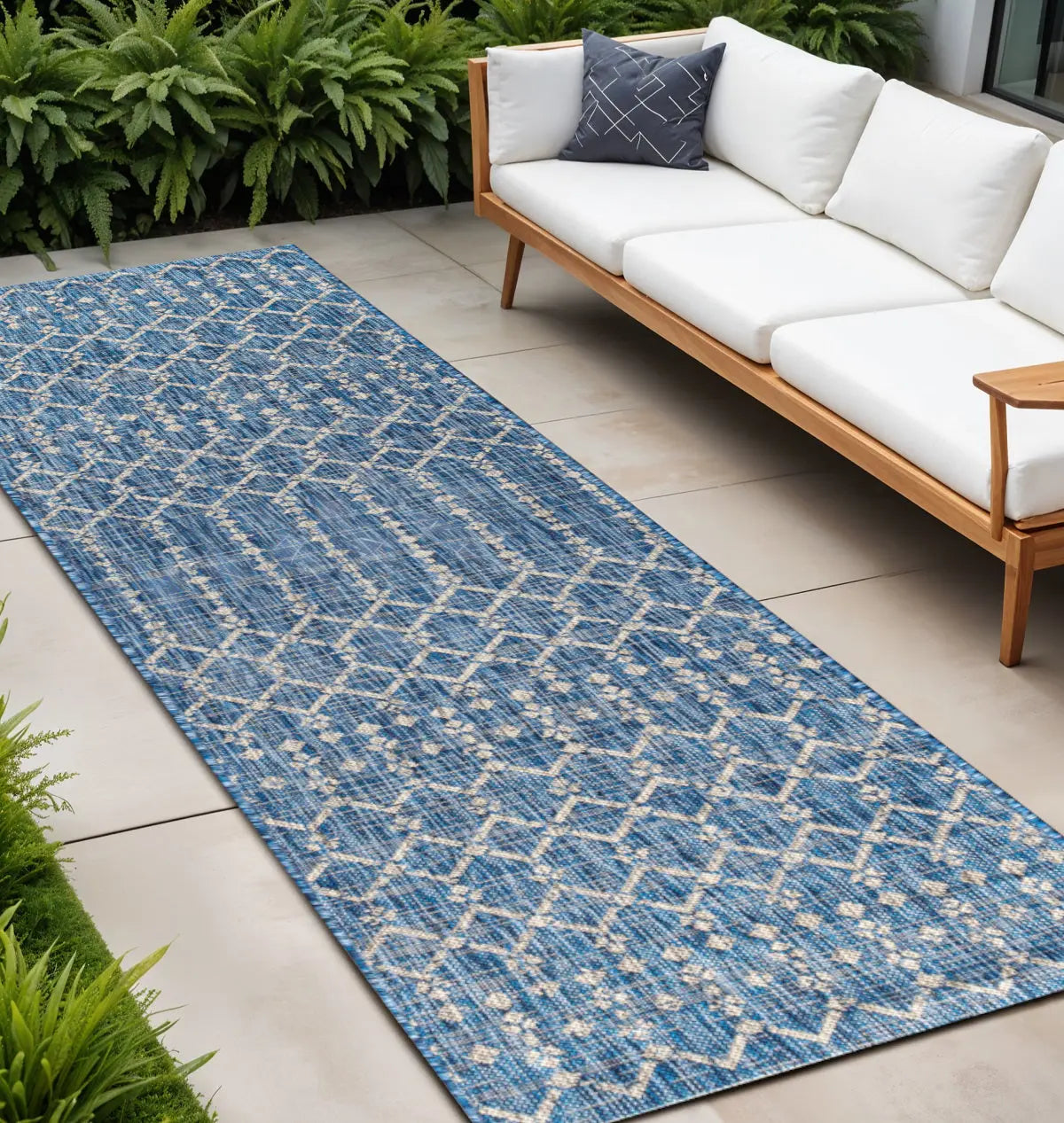 8' Navy Blue And Light Gray Trellis Indoor Outdoor Runner Rug Homeroots Outdoor