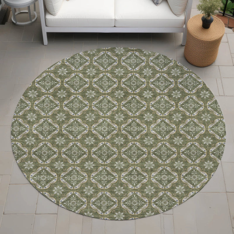 8' Olive Green And Green Round Geometric Washable Indoor Outdoor Area Rug Homeroots Outdoor