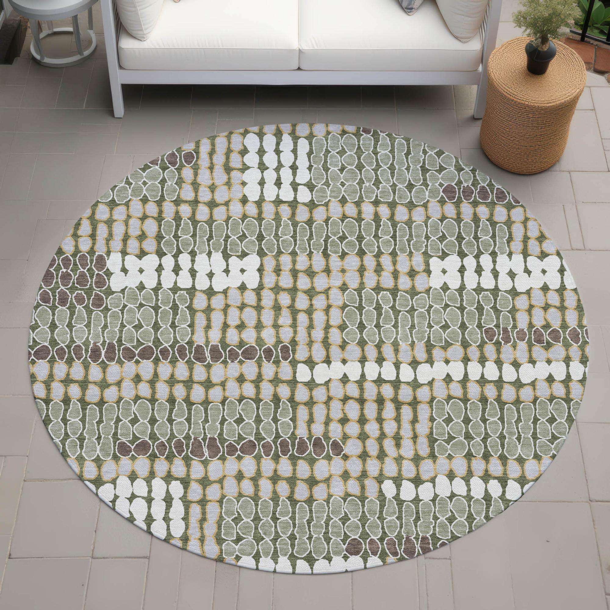 8' Olive Green And Green Round Geometric Washable Indoor Outdoor Area Rug Homeroots Outdoor