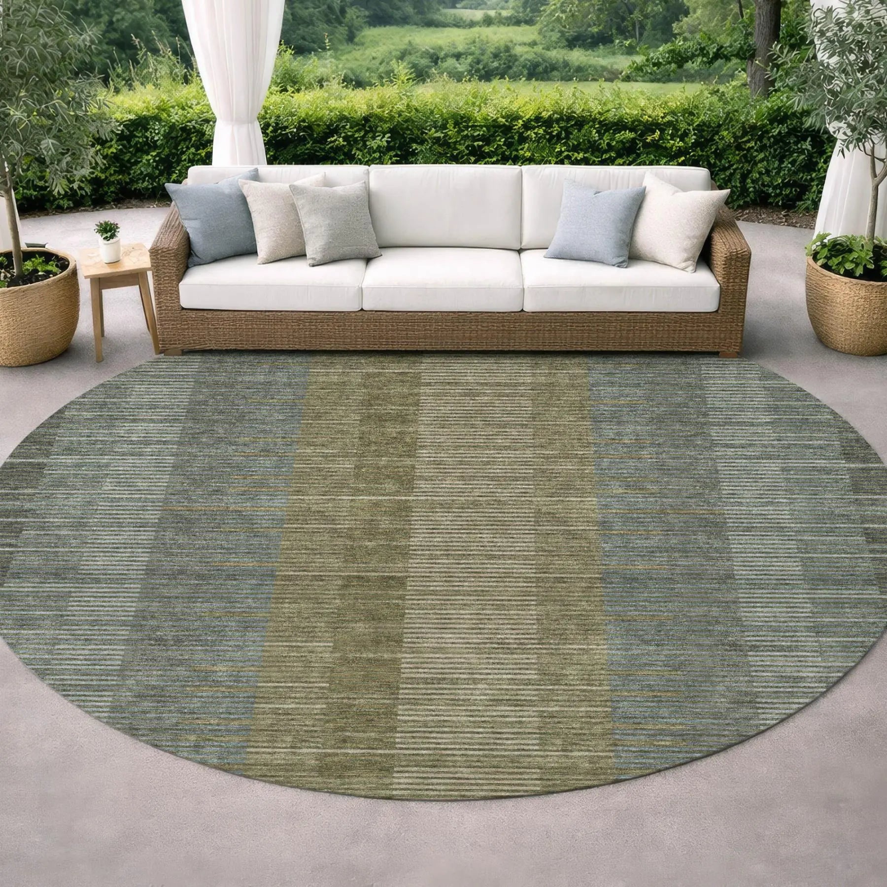 8' Olive Green And Green Round Striped Washable Indoor Outdoor Area Rug Homeroots Outdoor