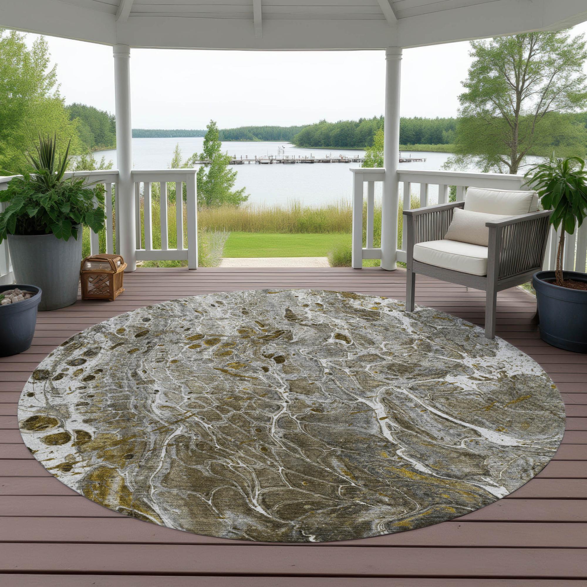8' Pewter And Gray Round Abstract Washable Indoor Outdoor Area Rug Homeroots Outdoor