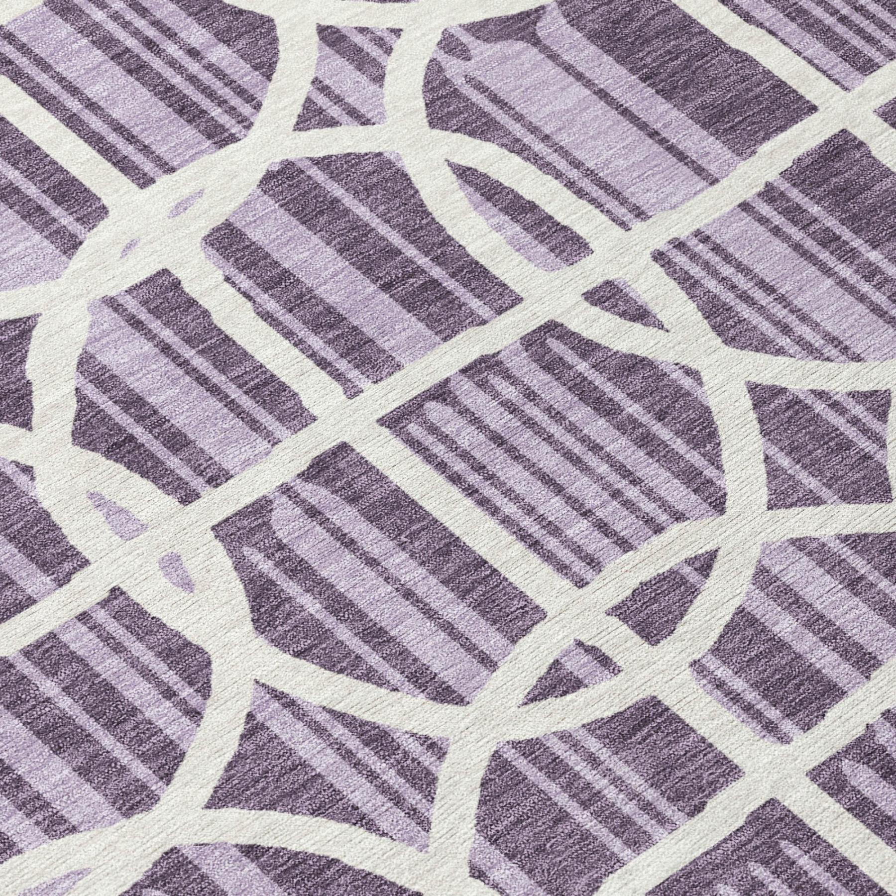 8' Plum And Purple Round Geometric Washable Indoor Outdoor Area Rug Homeroots Outdoor