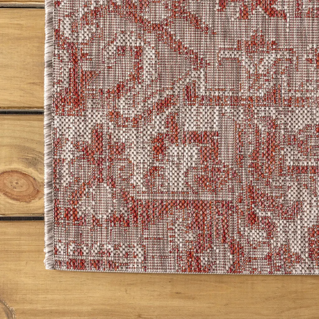 8' Red And Taupe Round Medallion Indoor Outdoor Area Rug Homeroots Outdoor