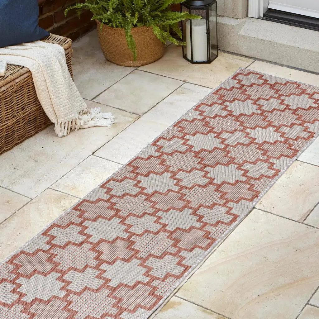 8' Salmon And Cream Trellis Indoor Outdoor Runner Rug Homeroots Outdoor