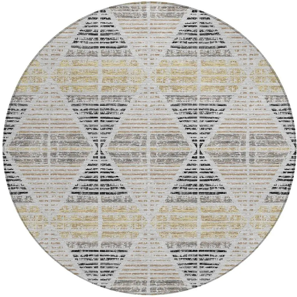 8' Silver And Beige Round Geometric Washable Indoor Outdoor Area Rug Homeroots Outdoor