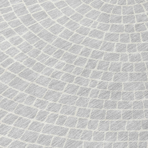 8' Silver And Ivory Round Geometric Washable Indoor Outdoor Area Rug Homeroots Outdoor